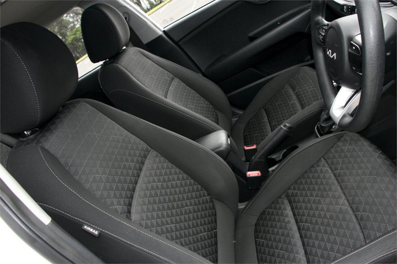 2022 Kia Rio S-25