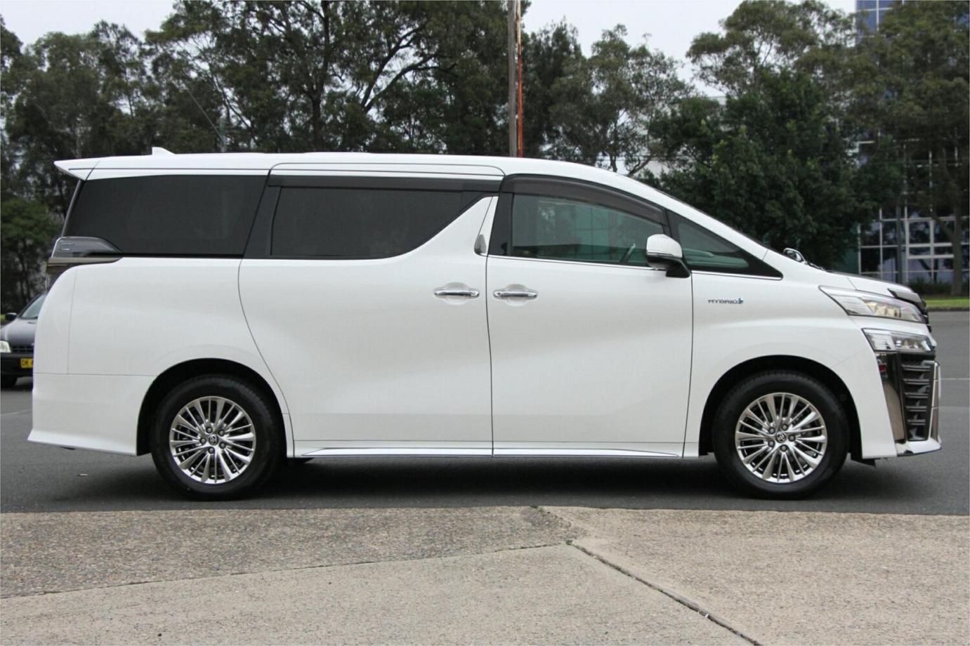 2020 Toyota Vellfire Z (hybrid)-14