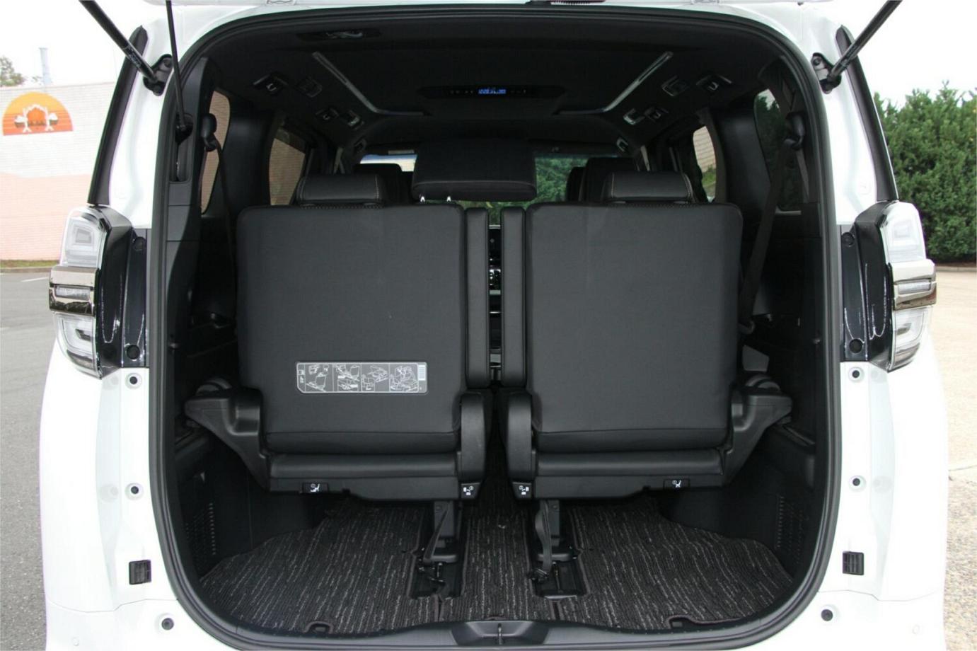 2020 Toyota Vellfire Z (hybrid)-17