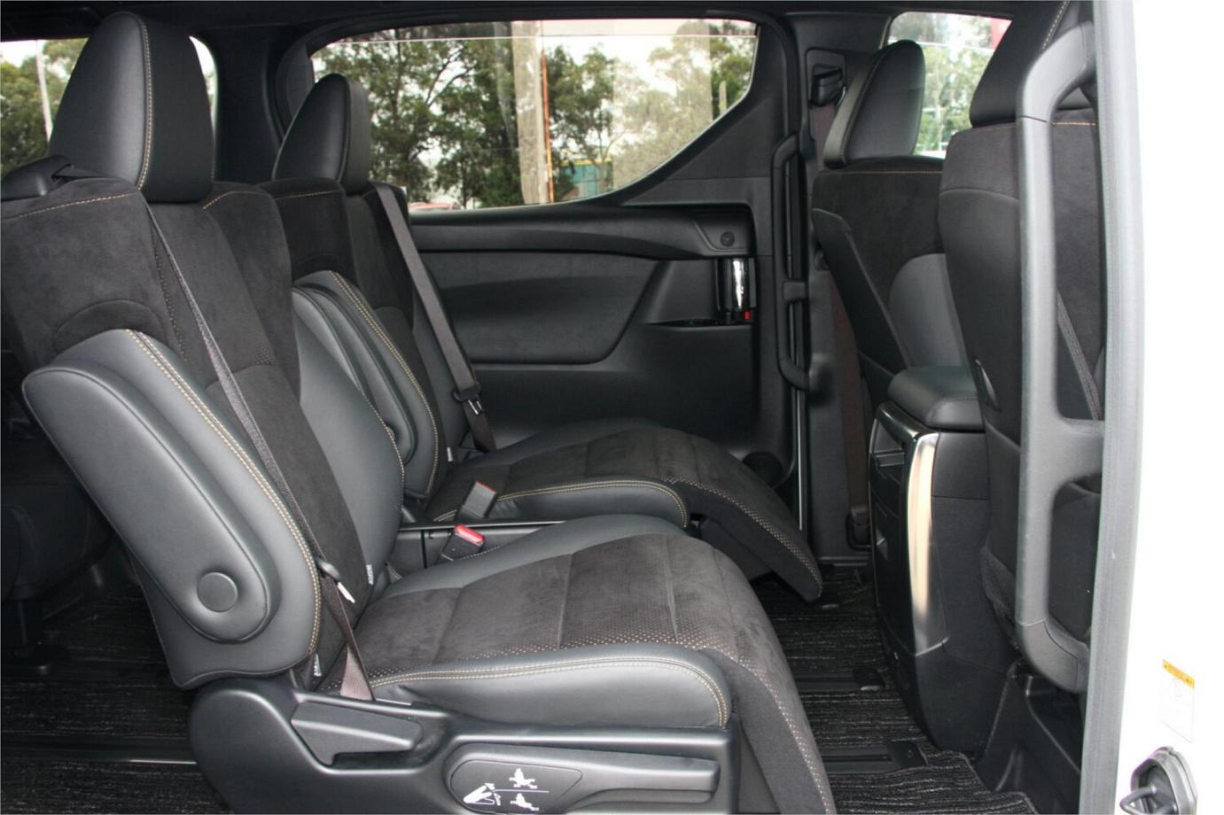2020 Toyota Vellfire Z (hybrid)-26
