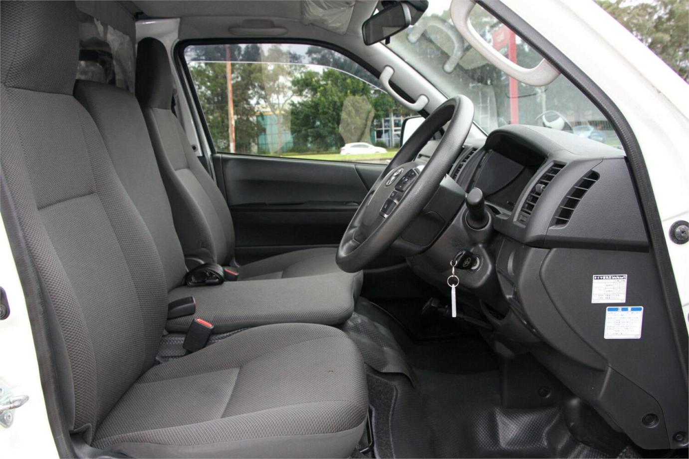 2021 Toyota Hiace Dx (camper Kit)-27