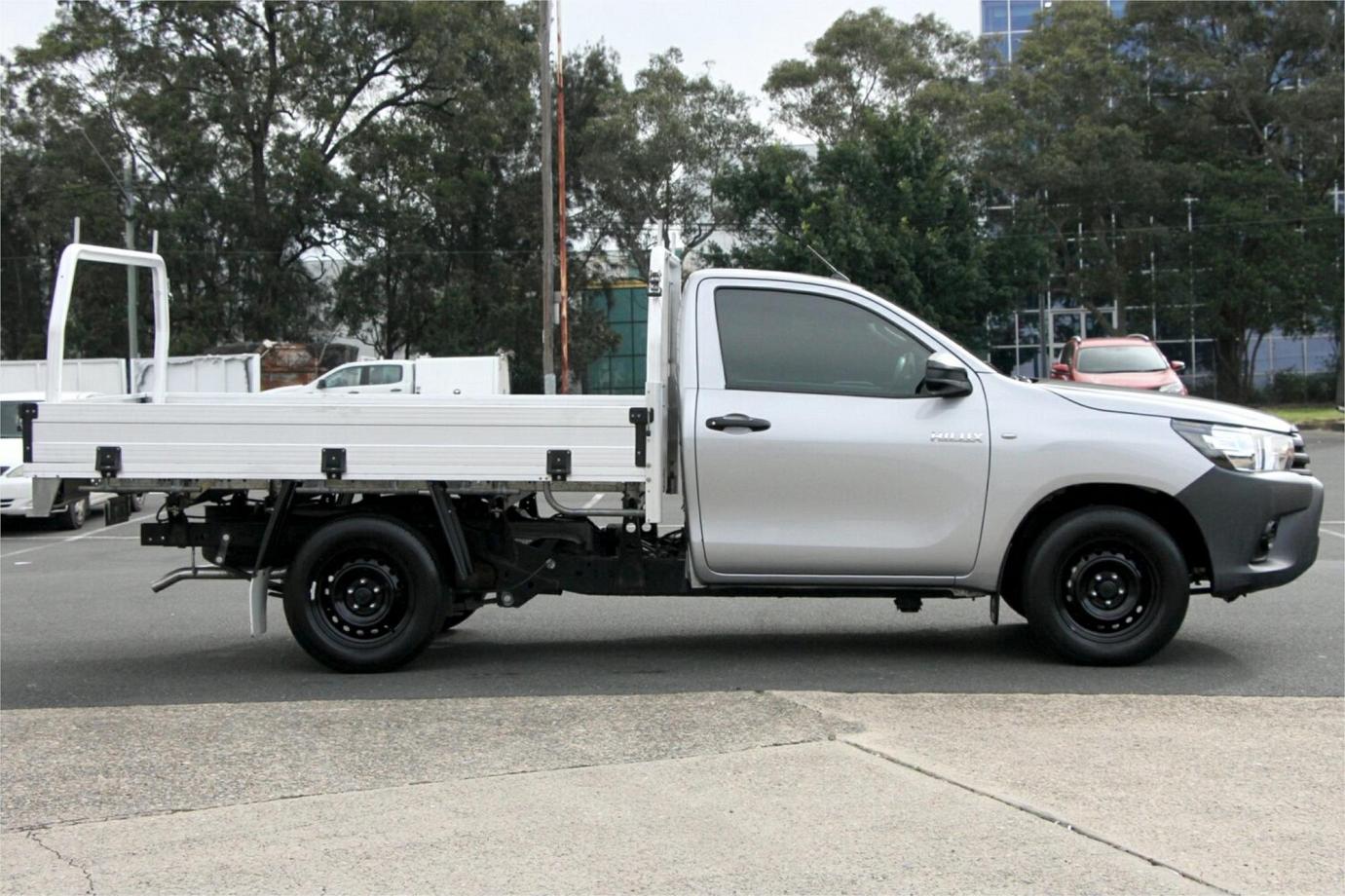 2021 Toyota Hilux Workmate-13