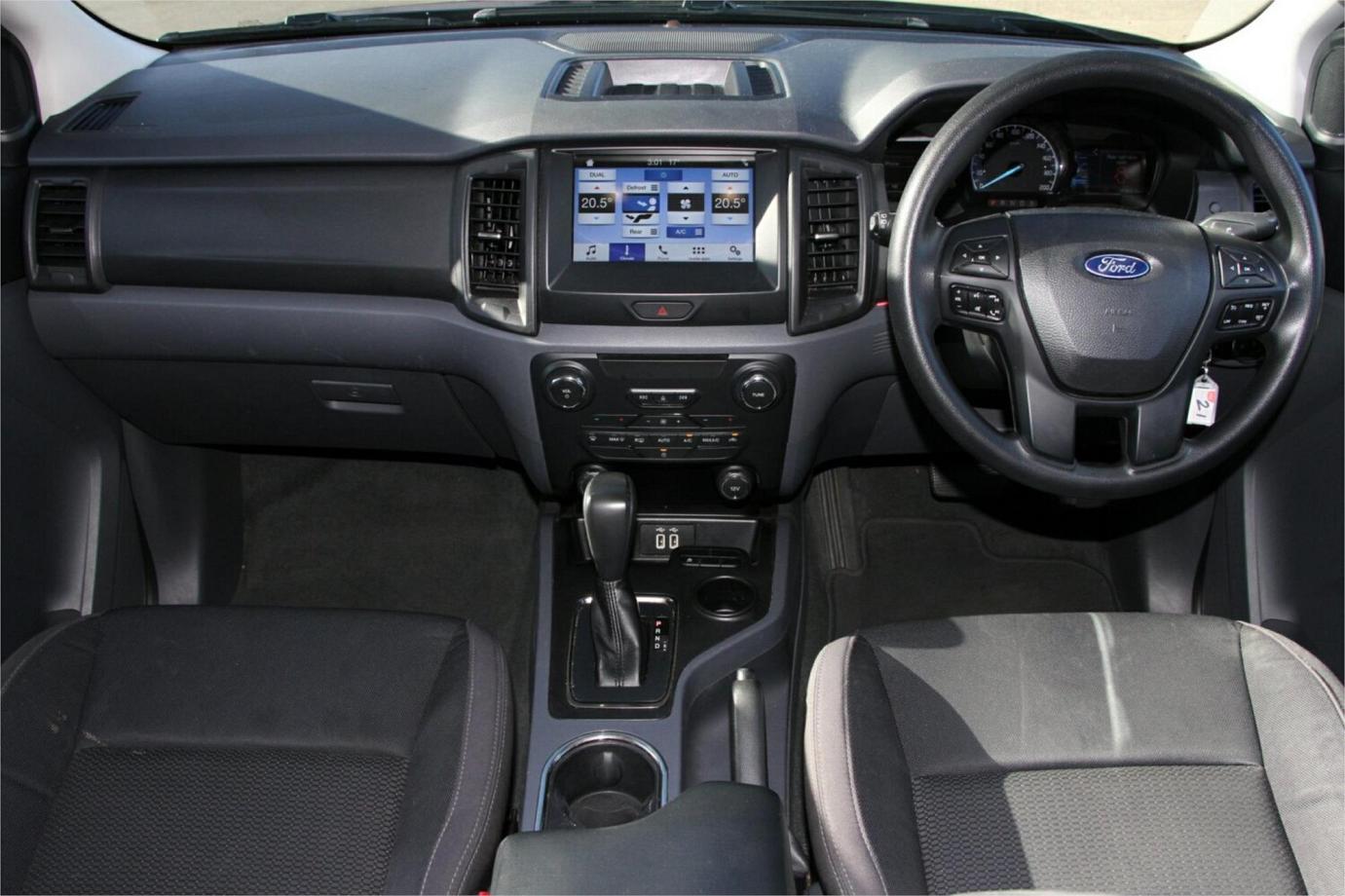 2017 Ford Everest Ambiente-22