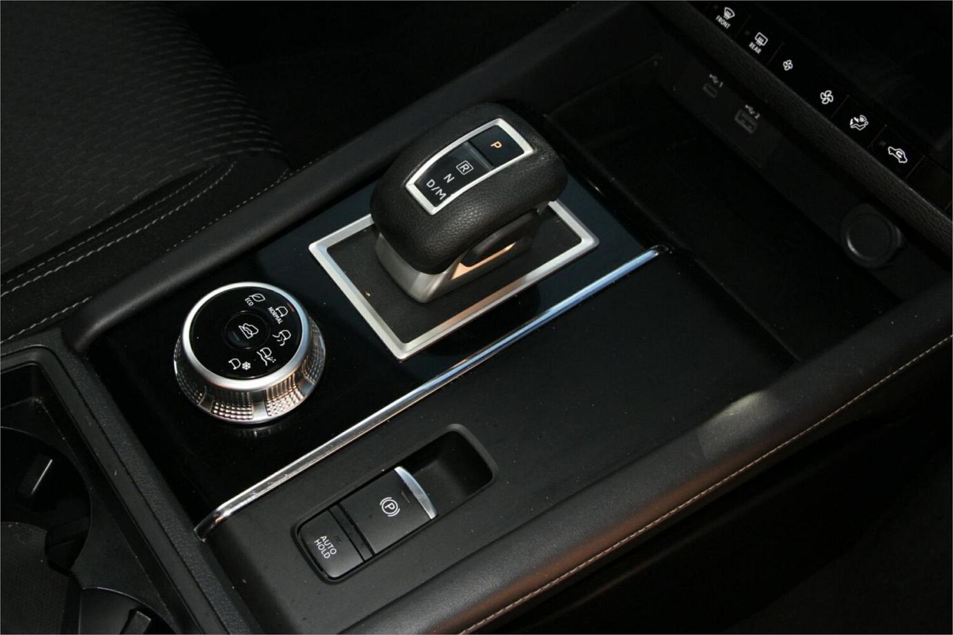 2023 Mitsubishi Outlander Es-7