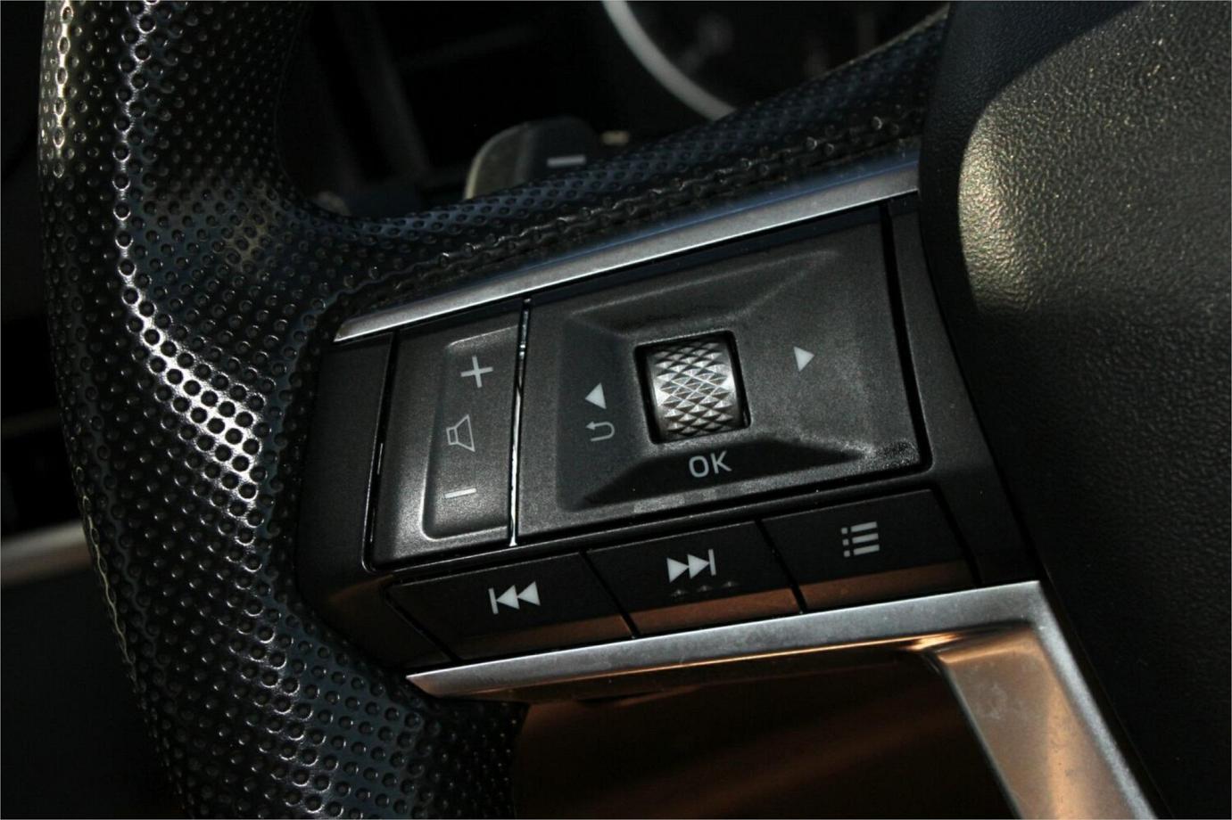 2023 Mitsubishi Outlander Es-8