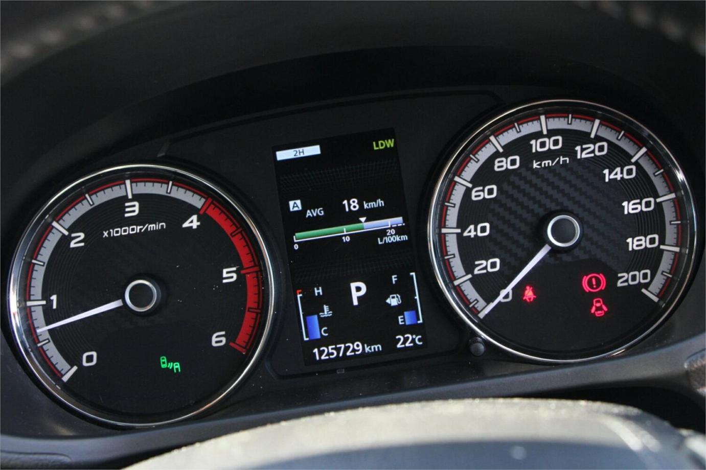 2019 Mitsubishi Triton Gls Premium-4