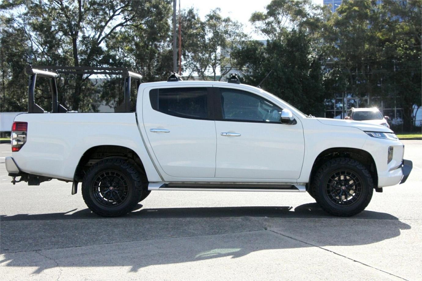 2019 Mitsubishi Triton Gls Premium-13
