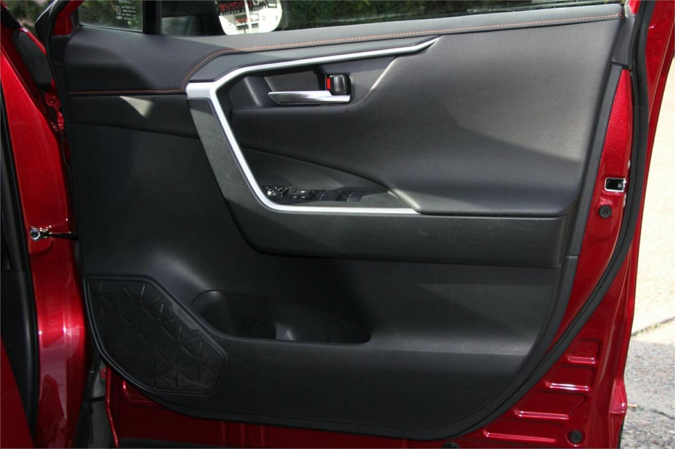 2019 TOYOTA RAV4 EDGE-22