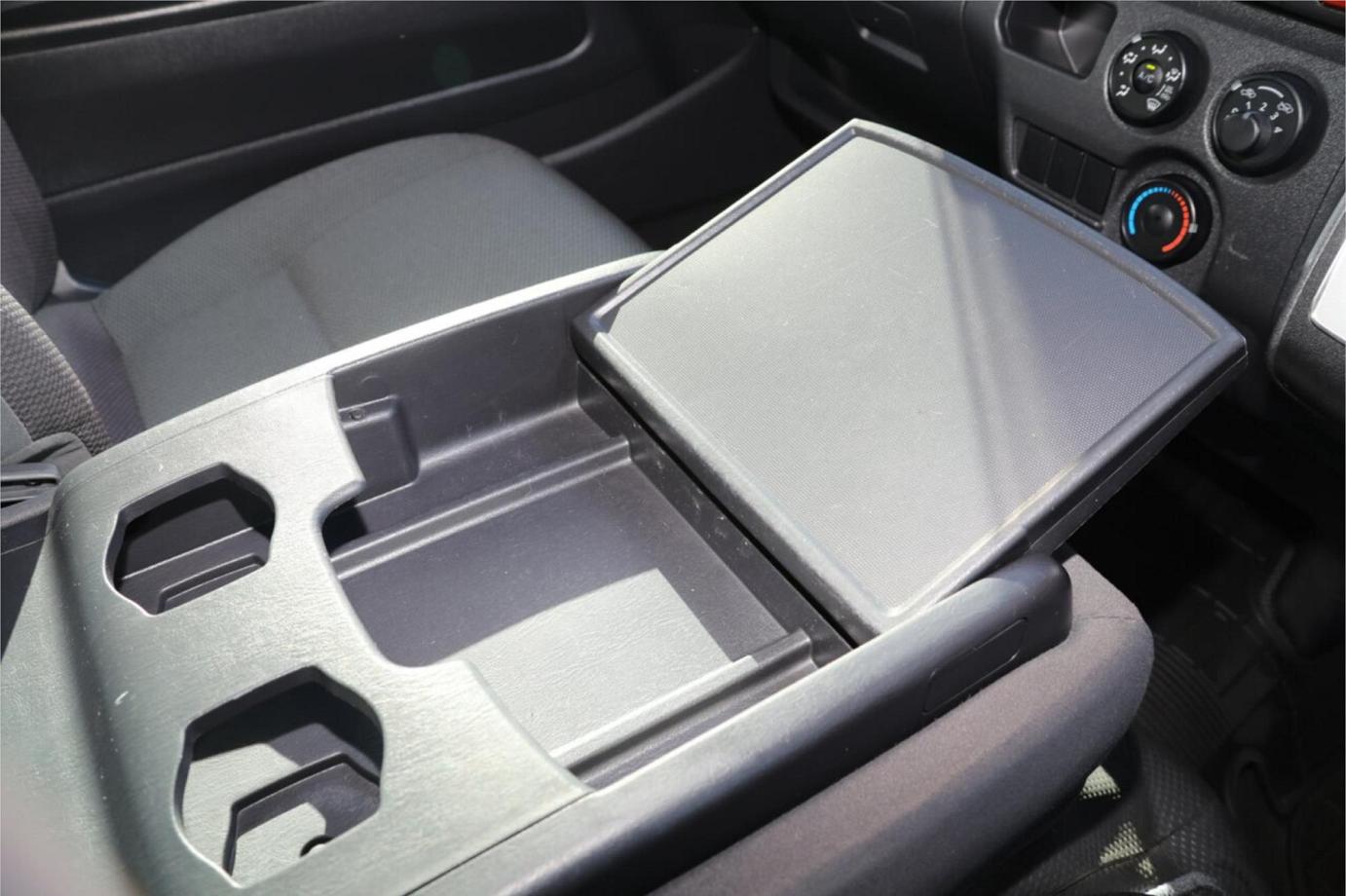 2019 Toyota Hiace Dx (camper Kit)-5