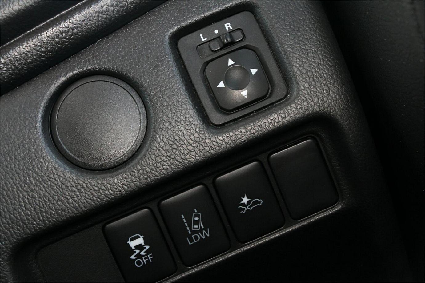 2021 Mitsubishi Triton Glx+-11