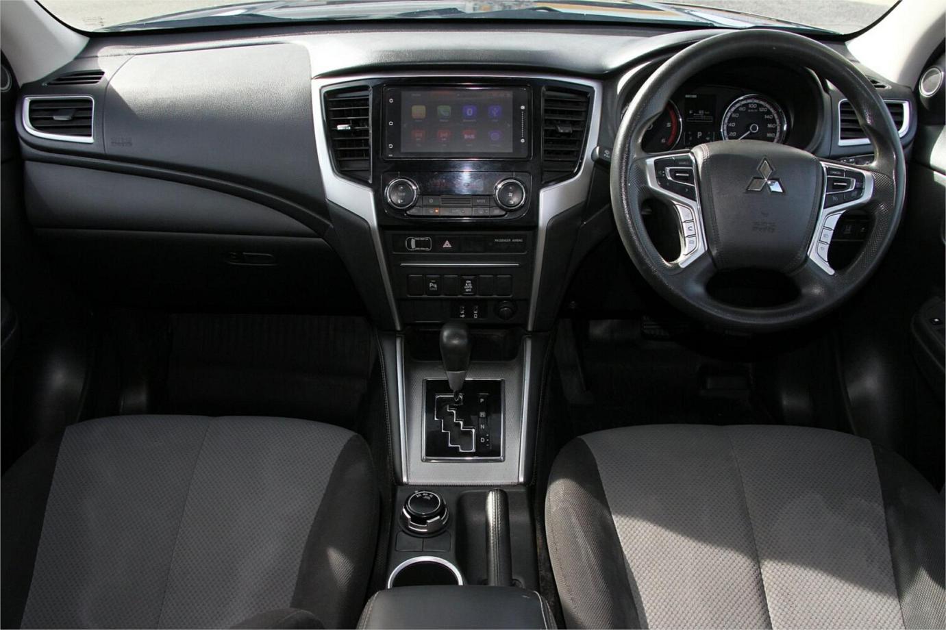 2021 Mitsubishi Triton Glx+-26