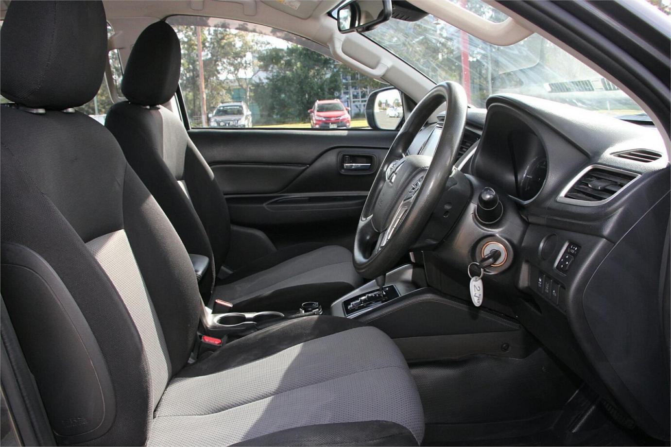 2021 Mitsubishi Triton Glx+-29