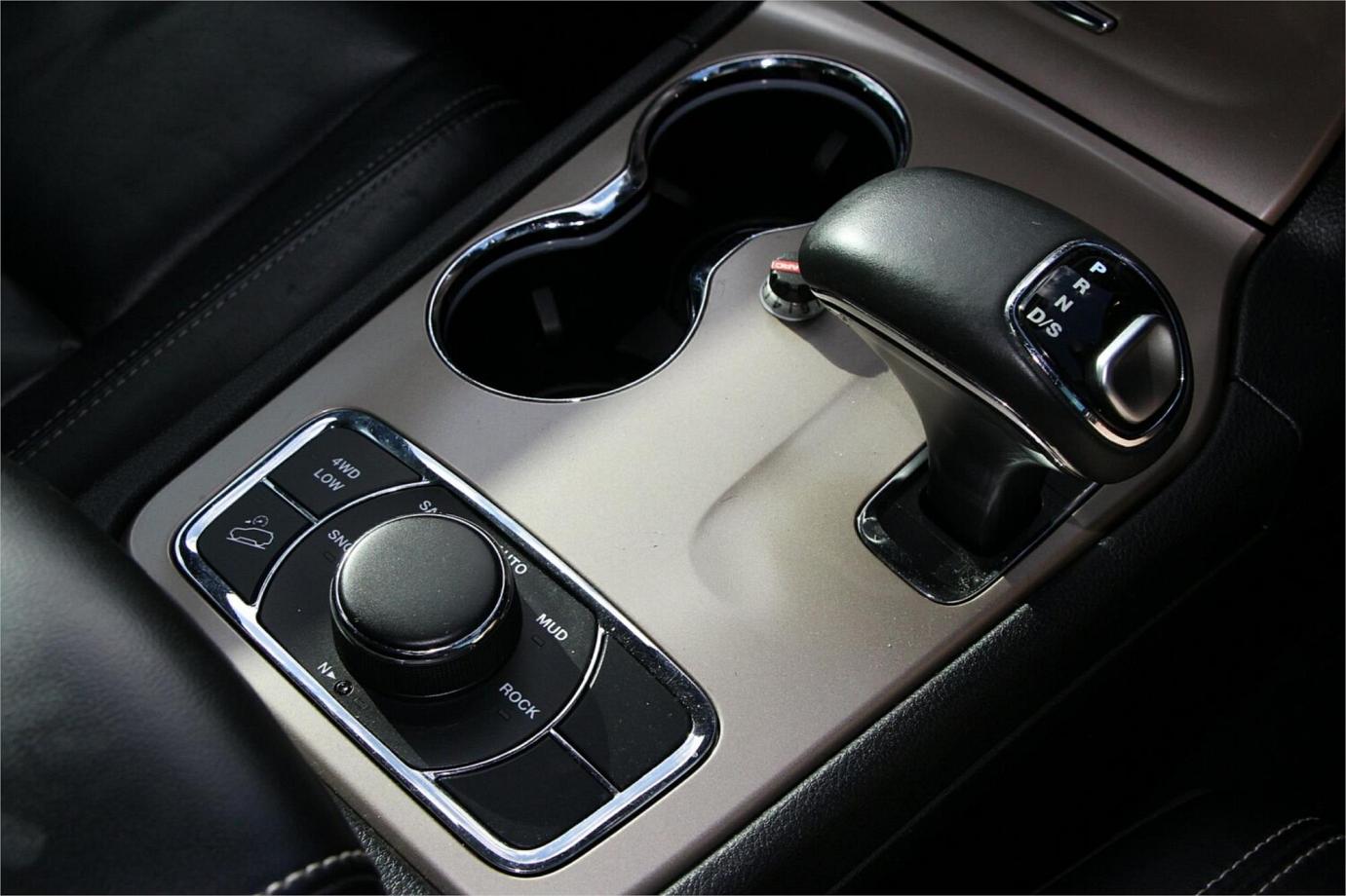 2015 Jeep Grand Cherokee Limited-7