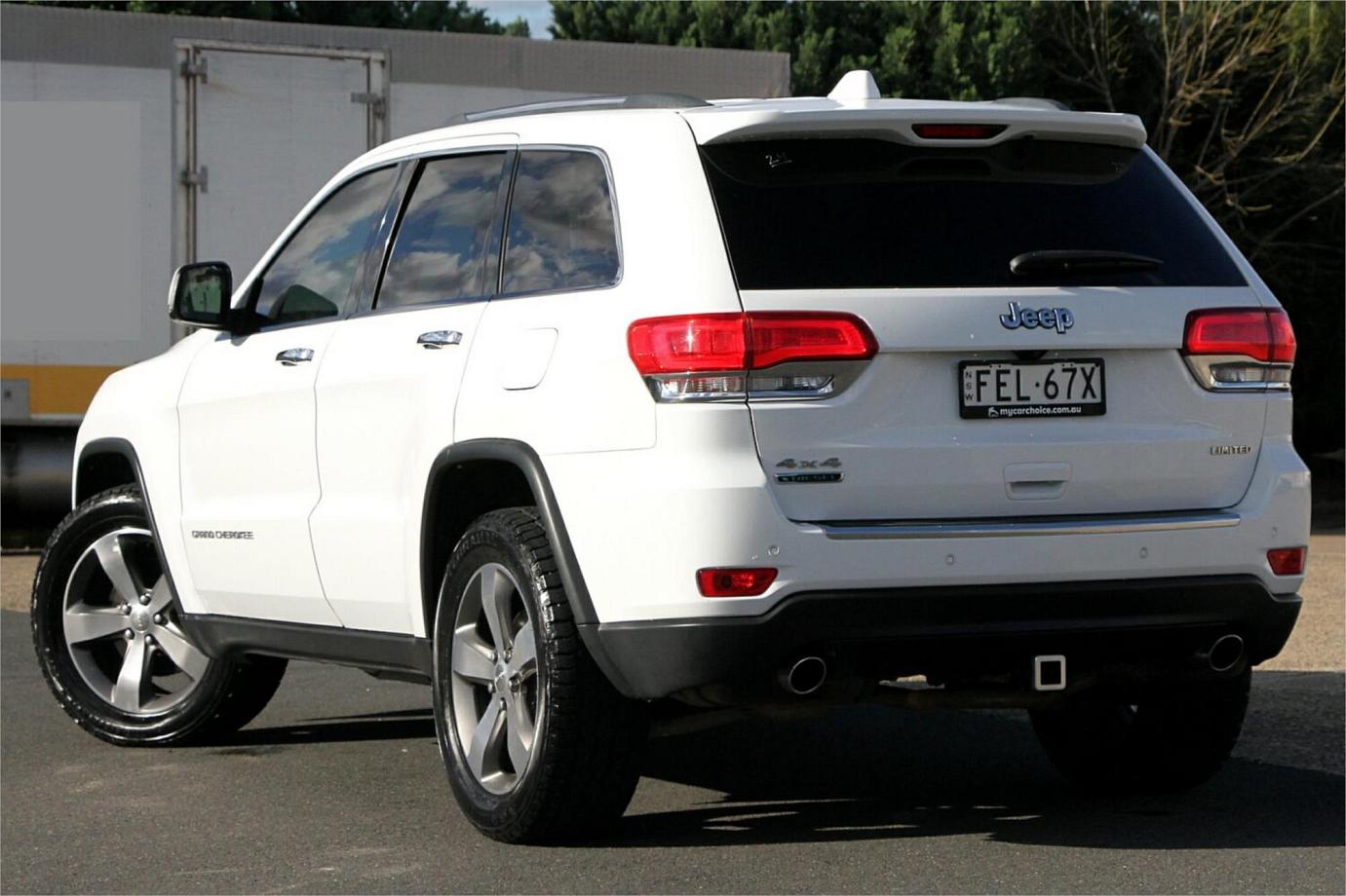 2015 Jeep Grand Cherokee Limited-19