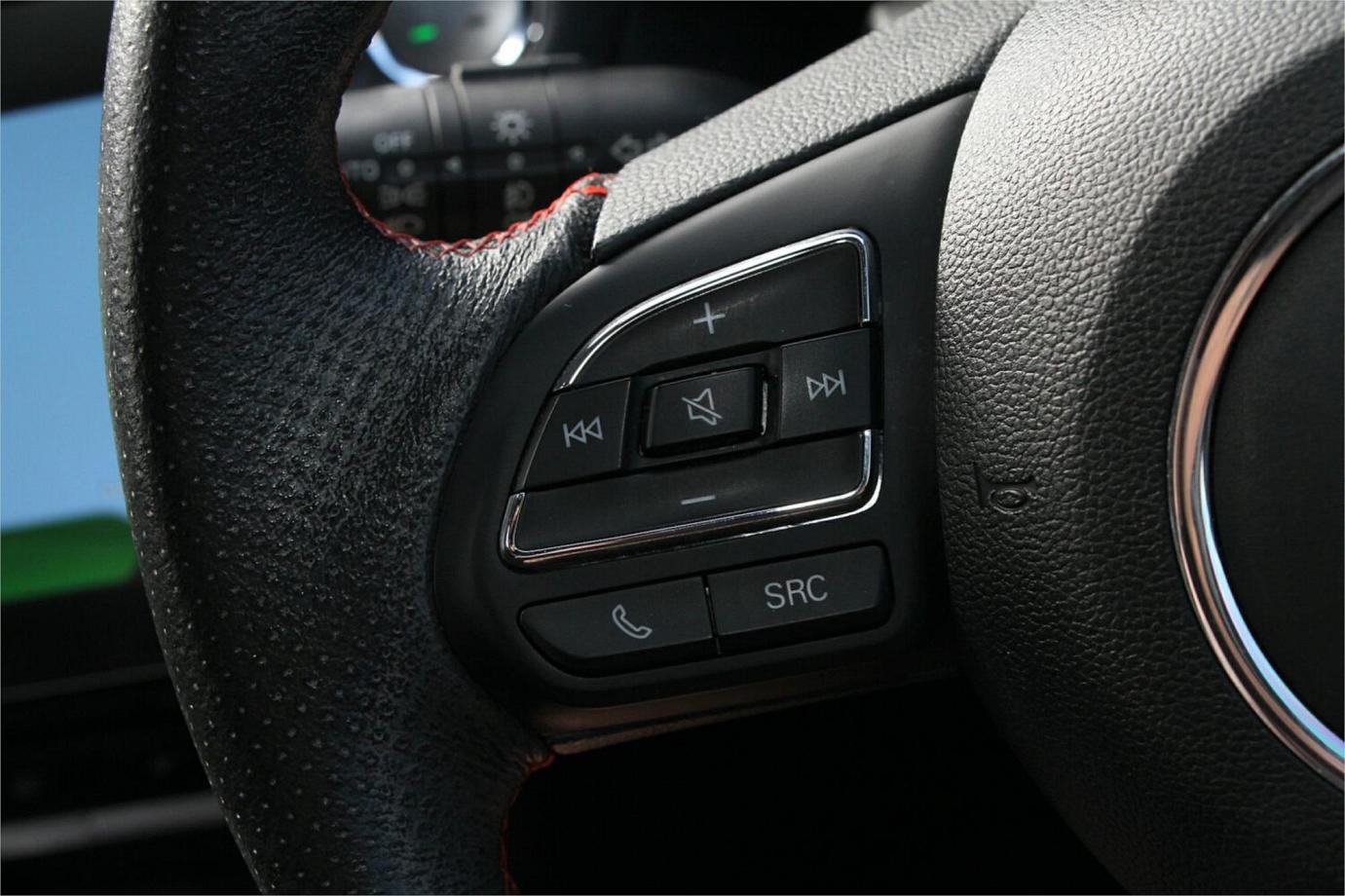 2021 Mg Zst Excite-8