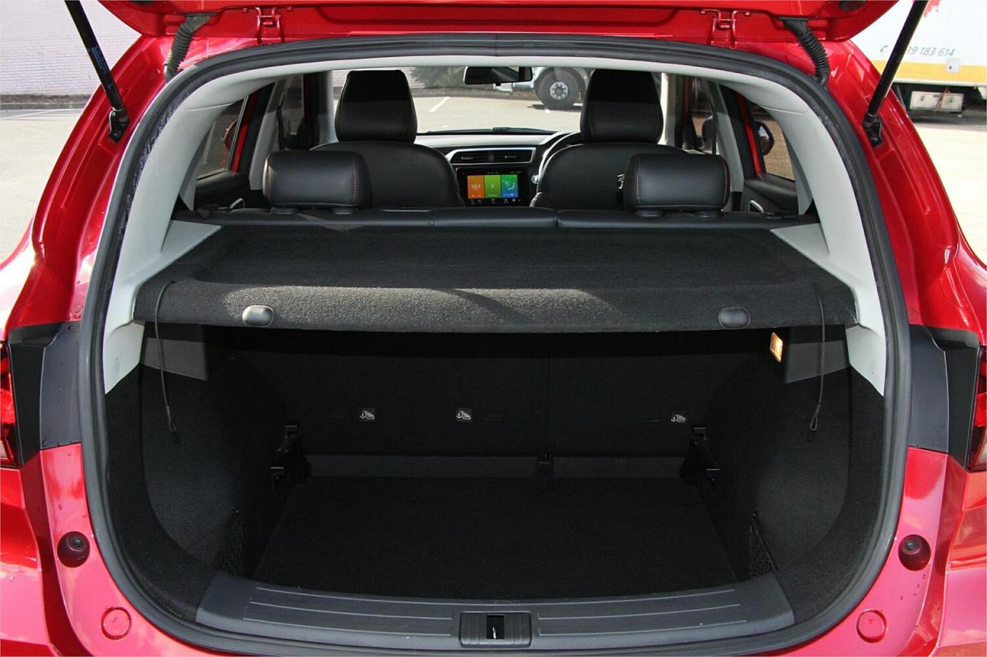 2021 Mg Zst Excite-16