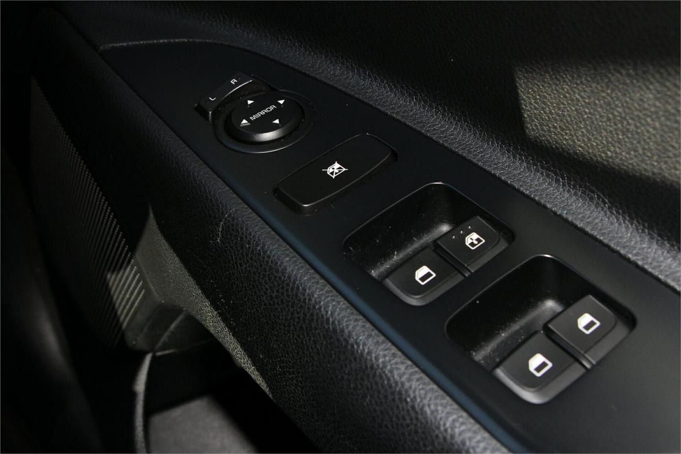 2017 Kia Rio S-13