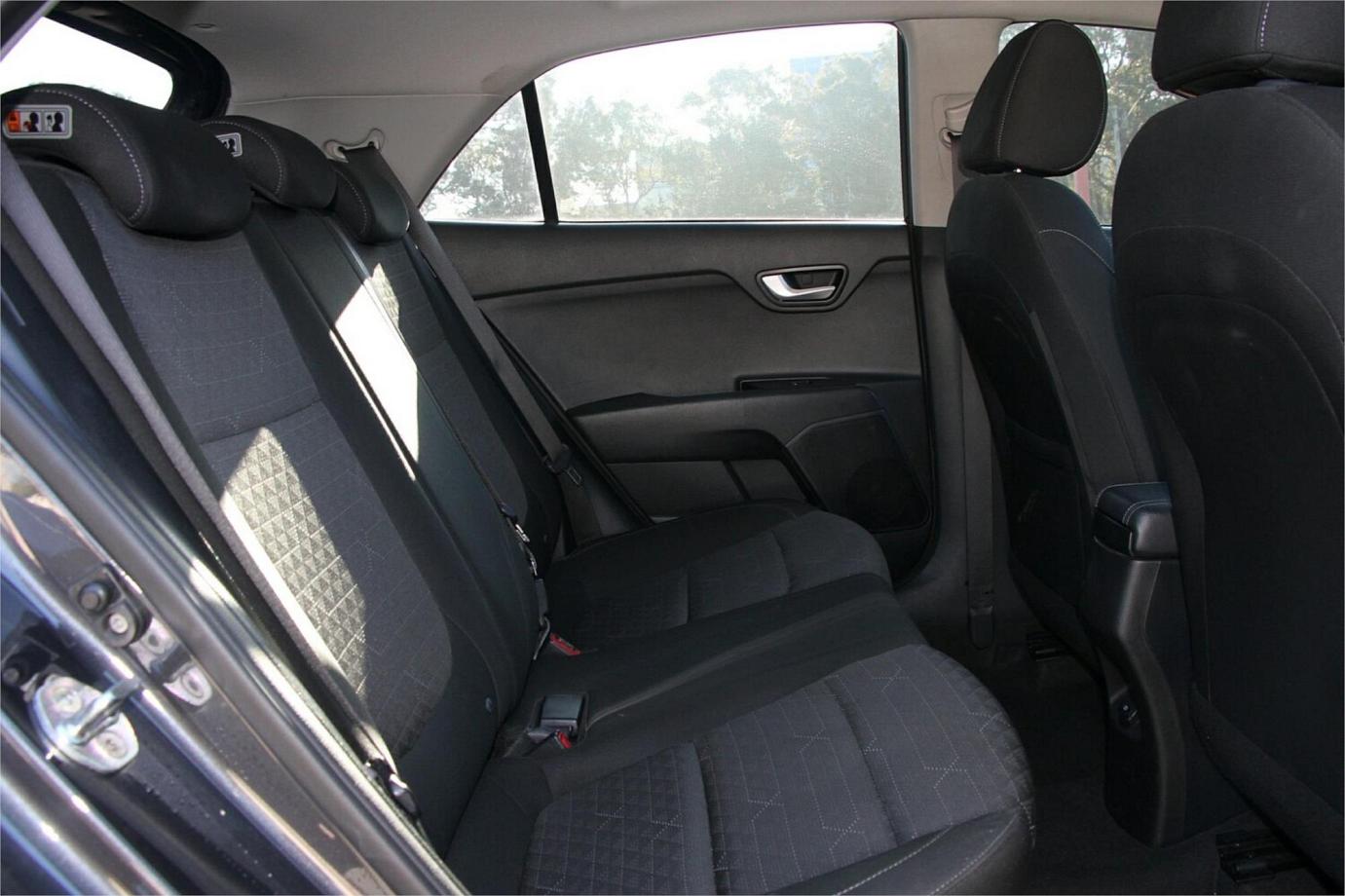 2017 Kia Rio S-25