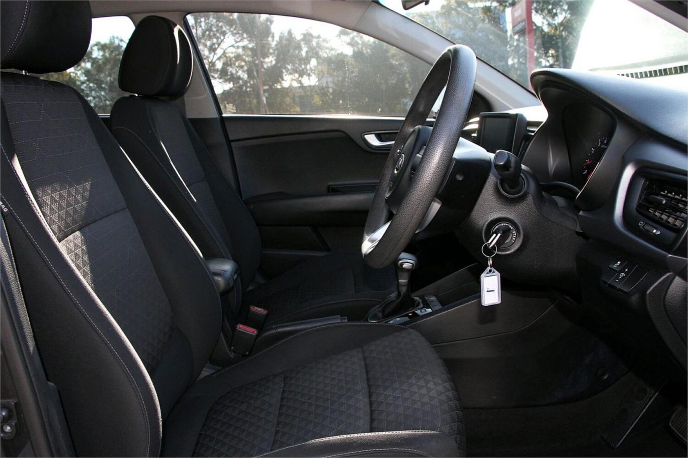 2017 Kia Rio S-26