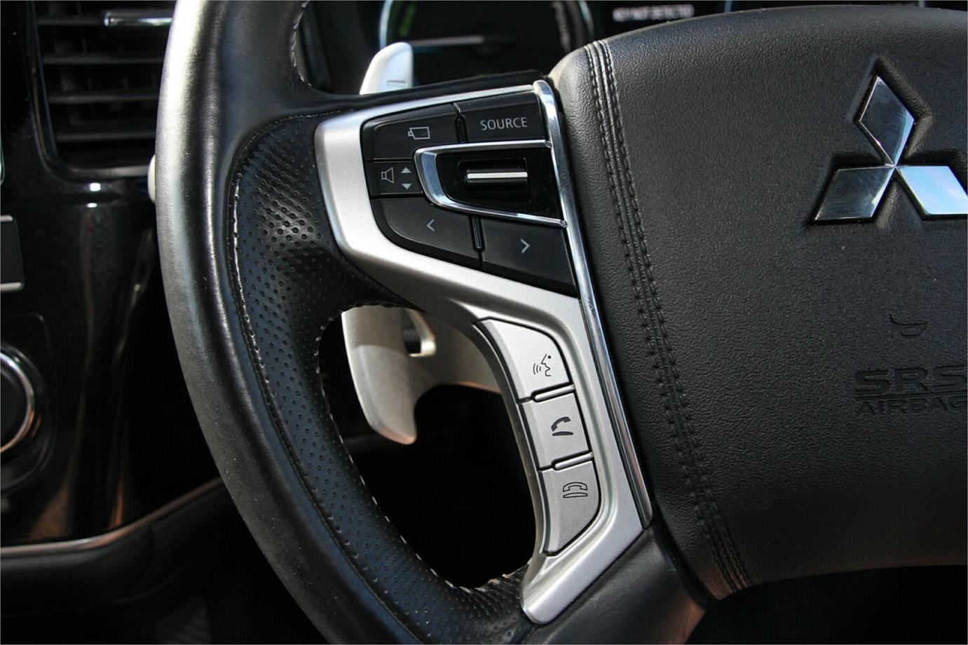 2019 Mitsubishi Outlander Phev Exceed-9