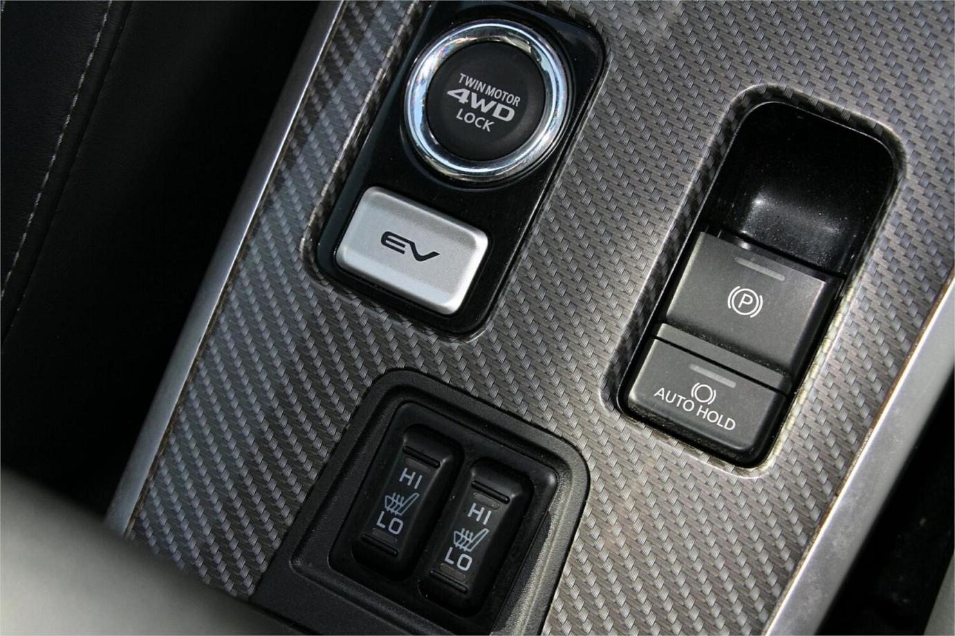 2019 Mitsubishi Outlander Phev Exceed-13