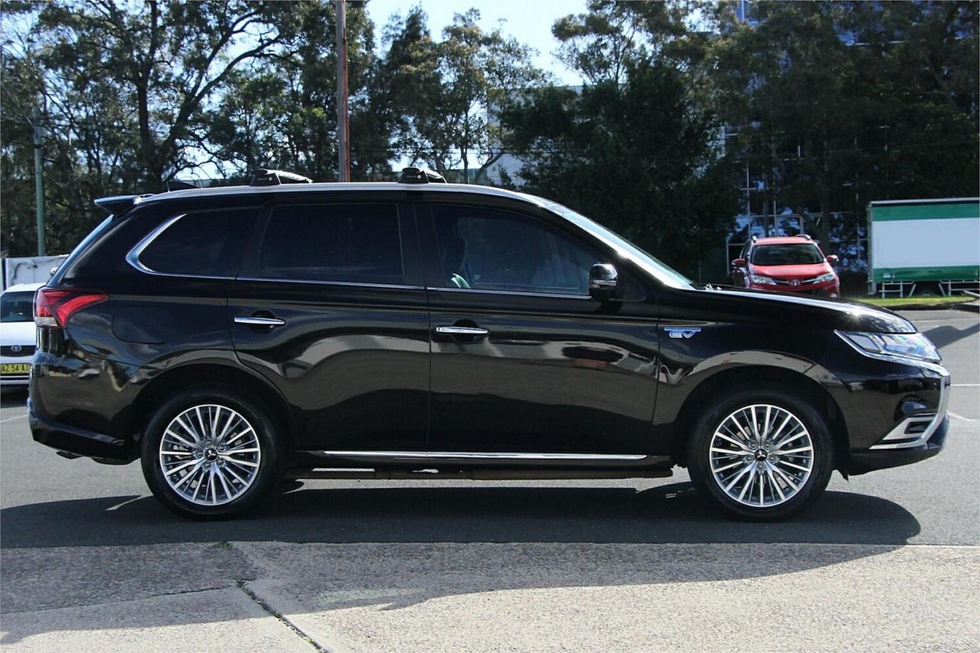 2019 Mitsubishi Outlander Phev Exceed-14