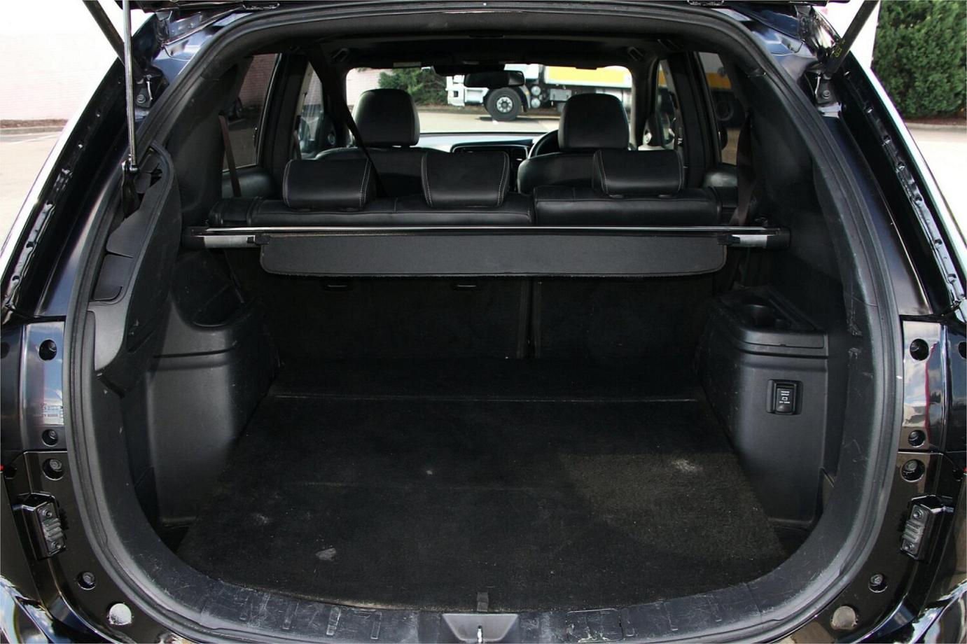 2019 Mitsubishi Outlander Phev Exceed-17