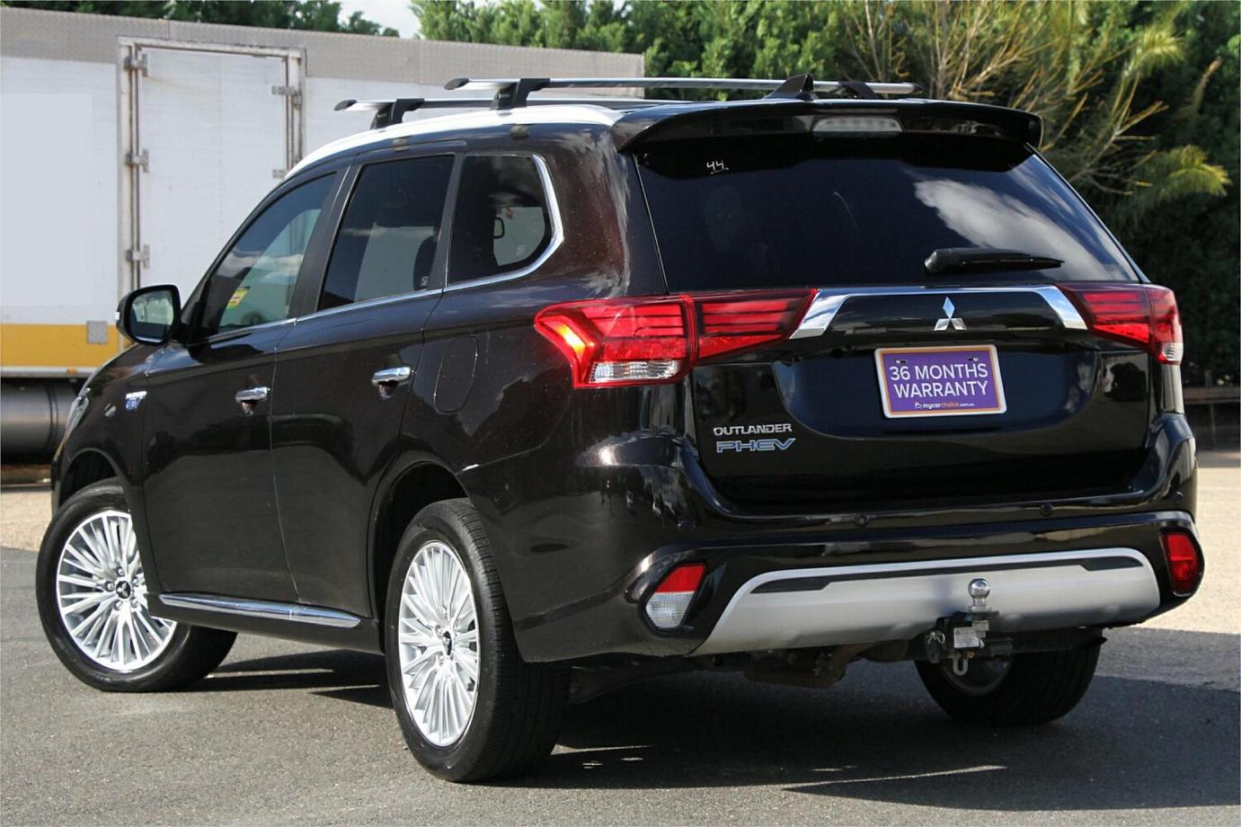 2019 Mitsubishi Outlander Phev Exceed-19