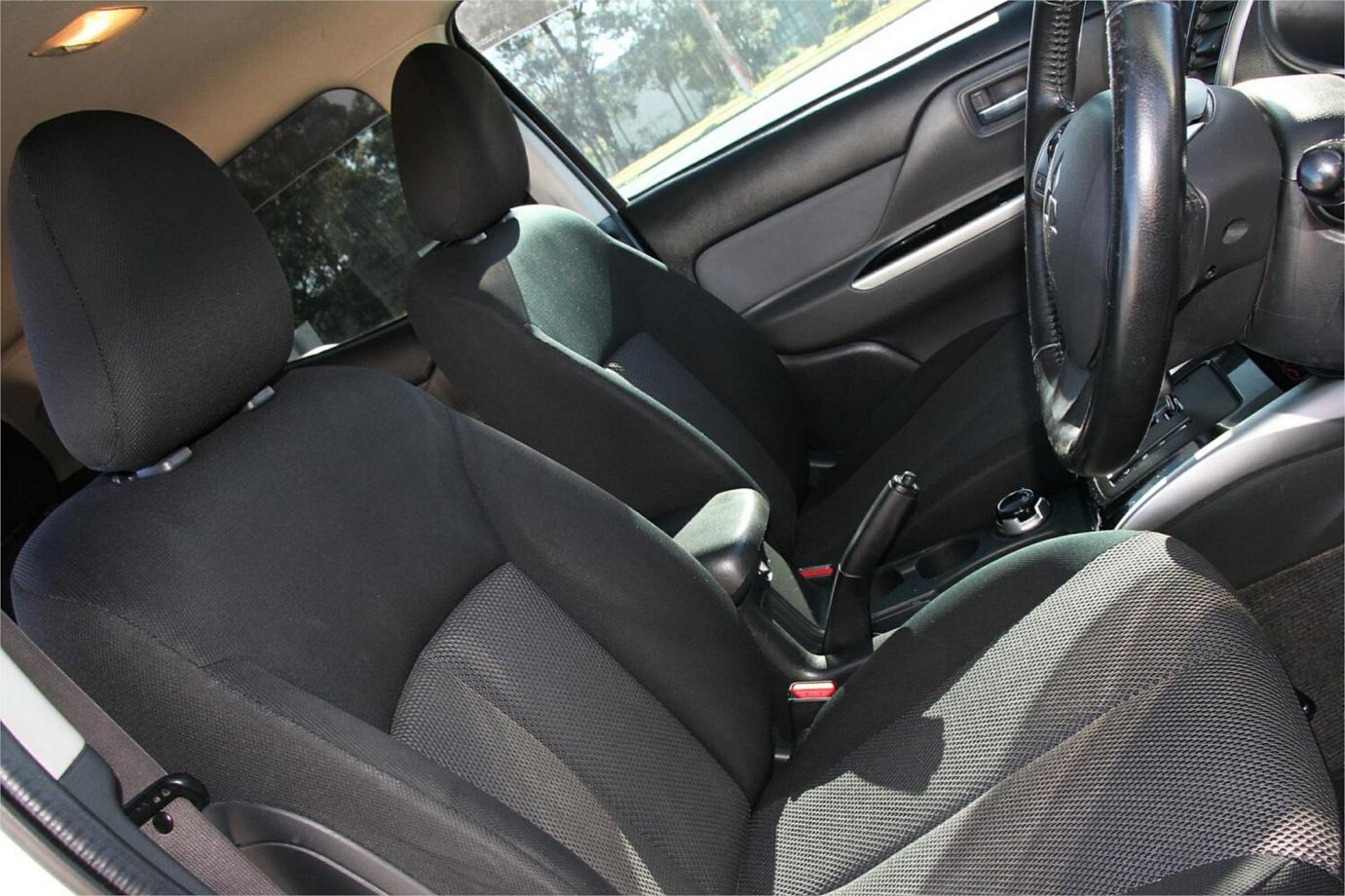 2016 Mitsubishi Triton Gls-2
