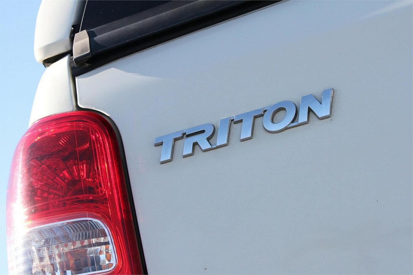 2016 Mitsubishi Triton Gls-19
