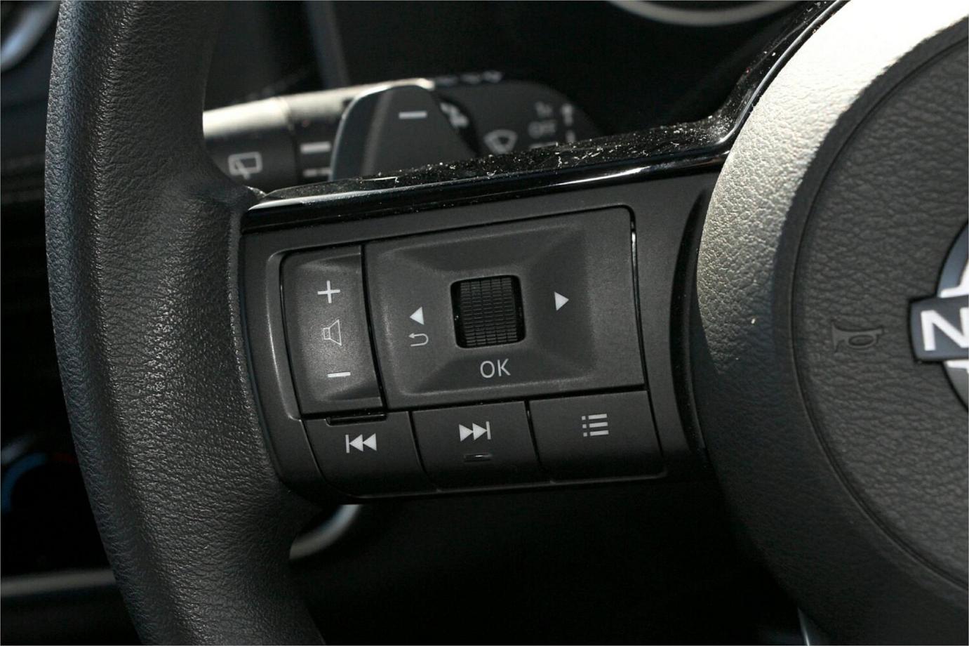 2023 Nissan X-trail St-9