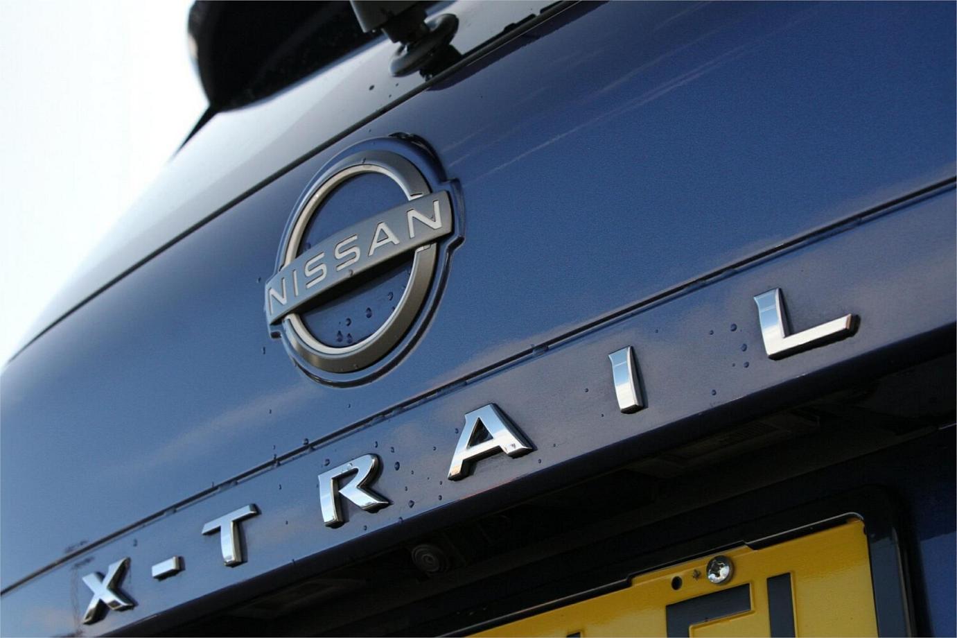 2023 Nissan X-trail St-17