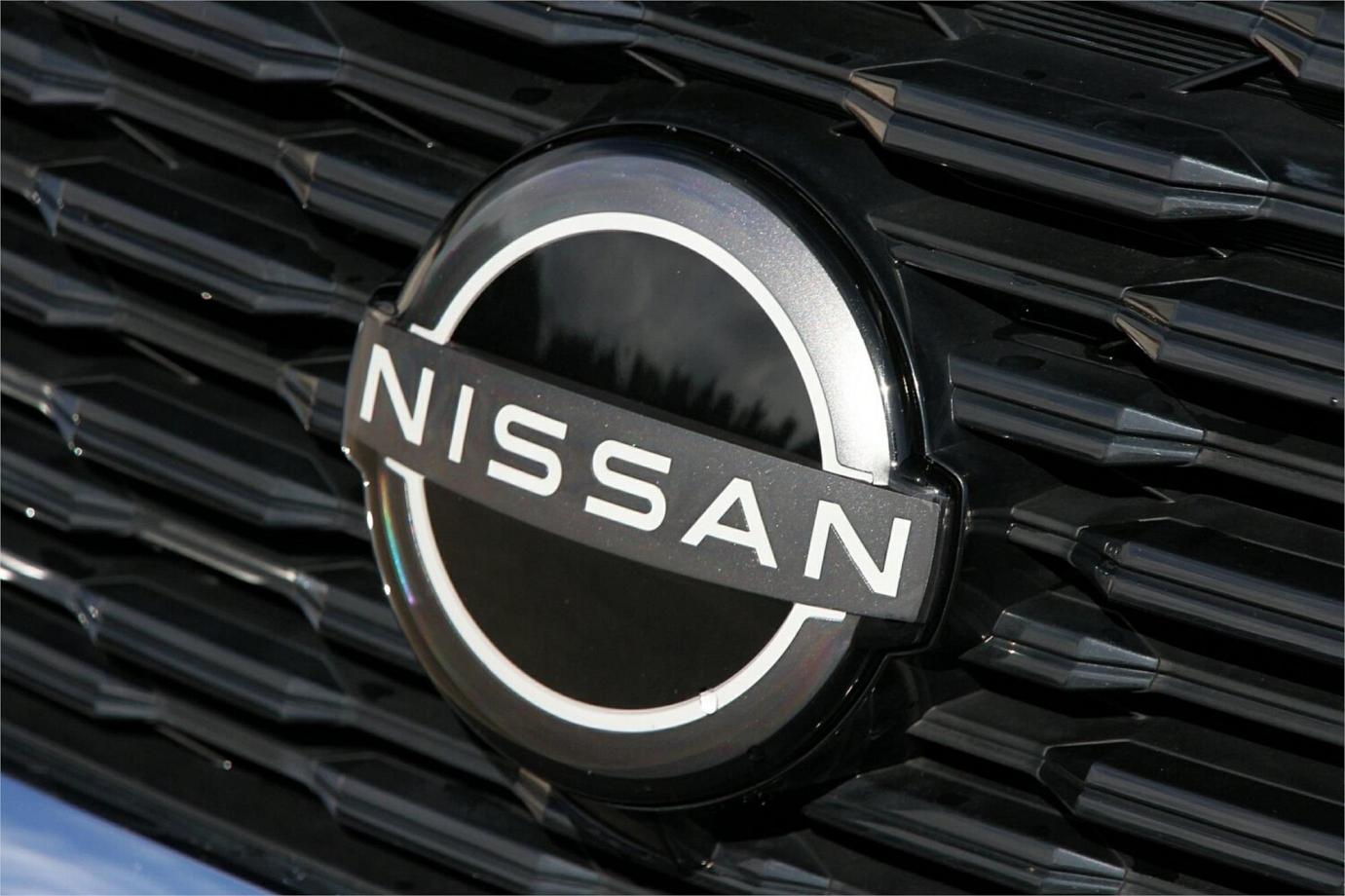 2023 Nissan X-trail St-18