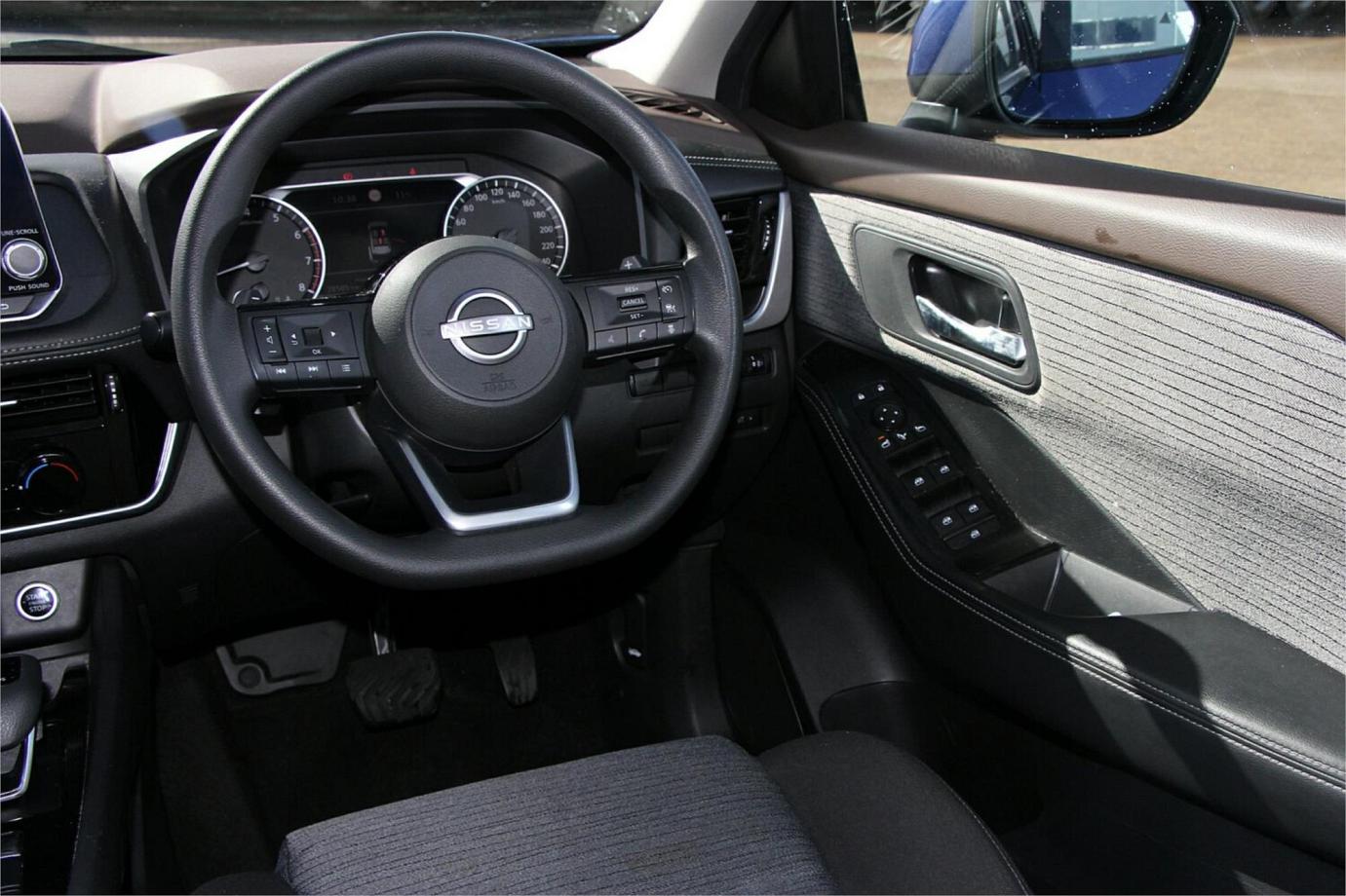 2023 Nissan X-trail St-23