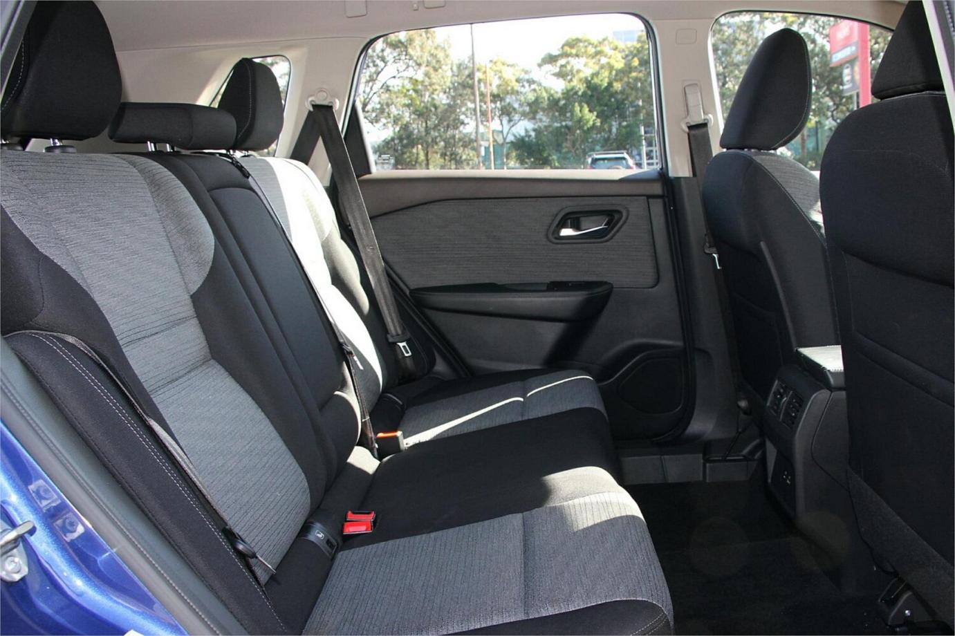 2023 Nissan X-trail St-24