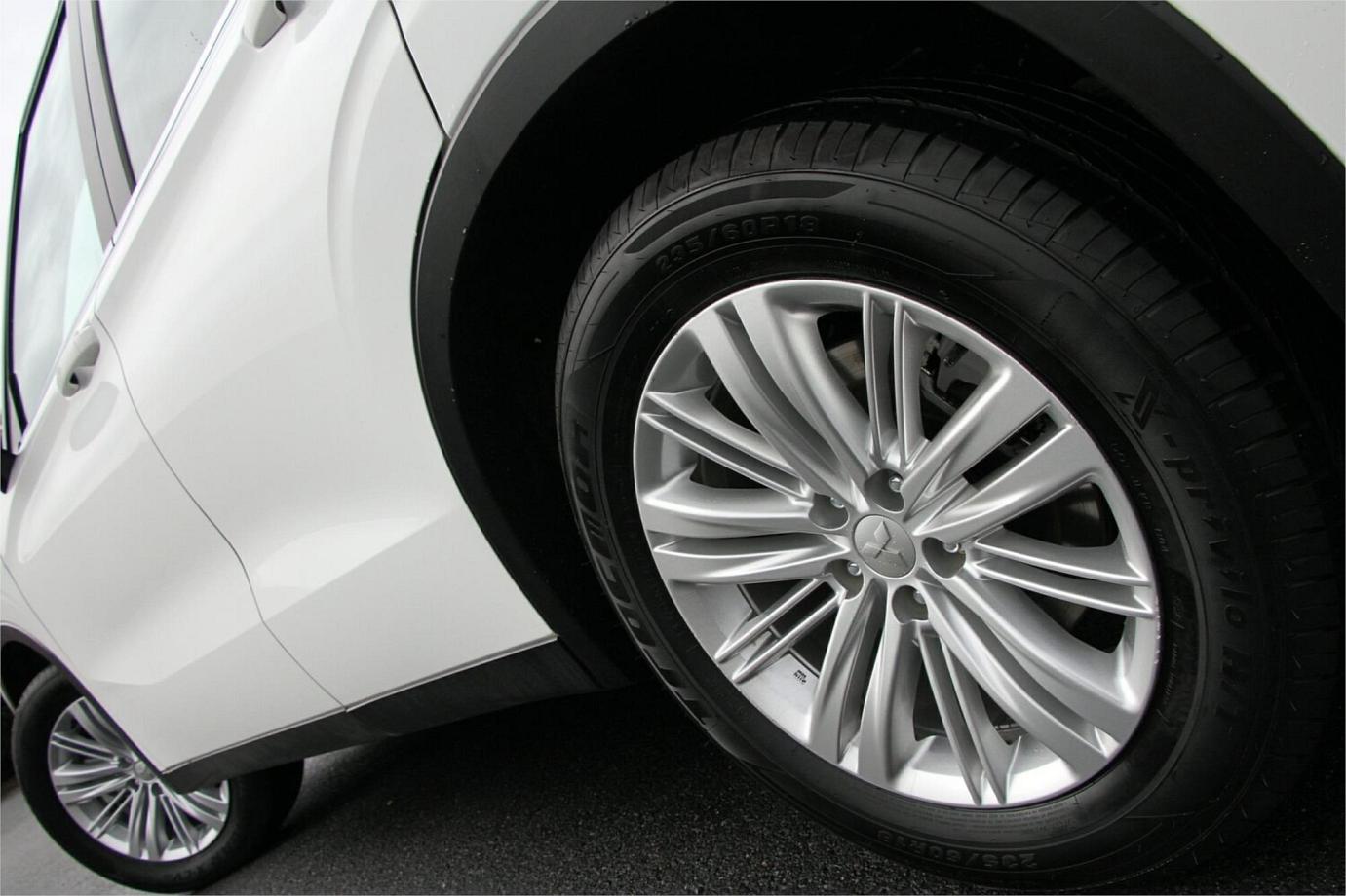 2023 Mitsubishi Outlander Es-20
