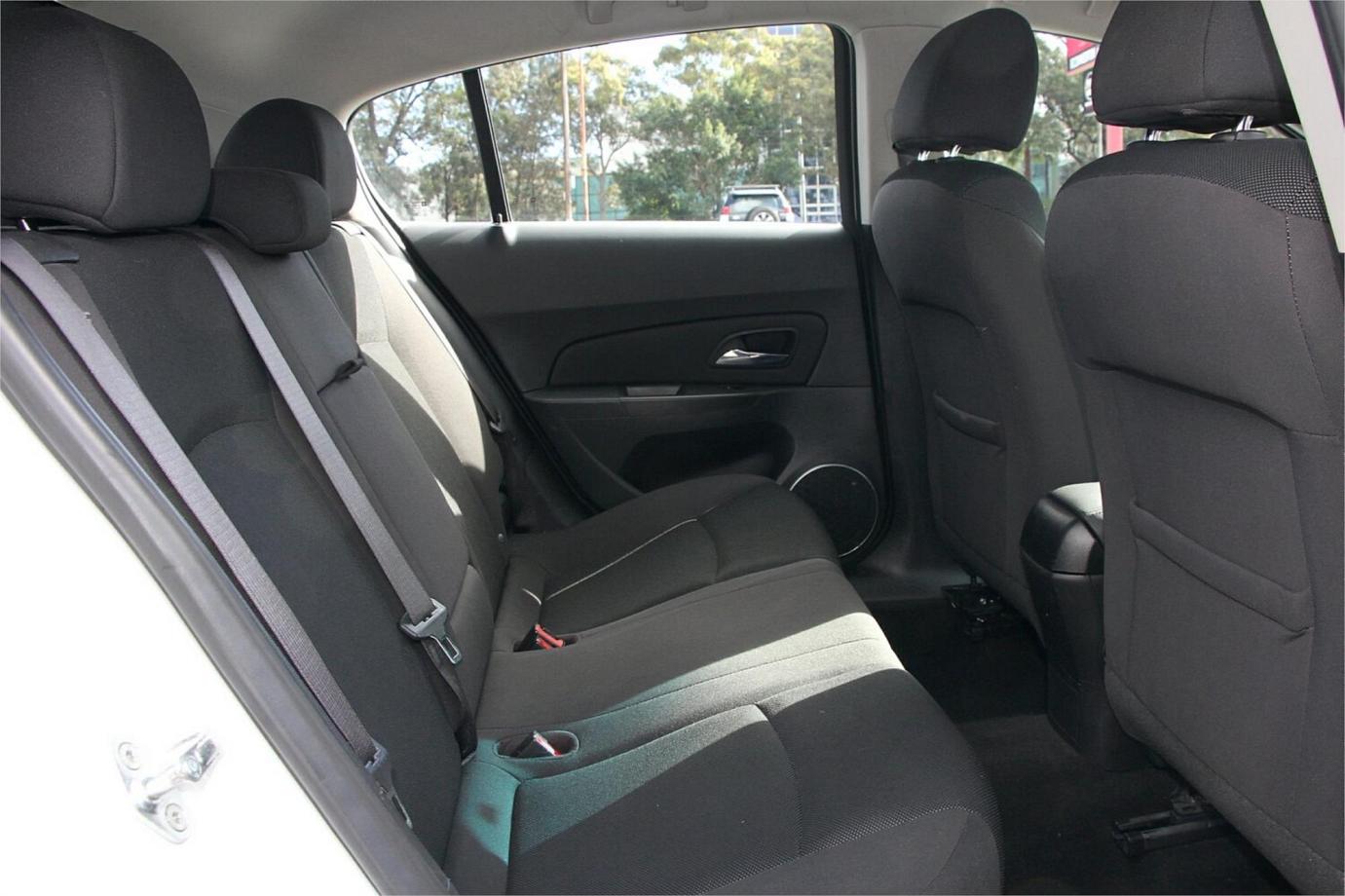 2016 Holden Cruze Equipe-3