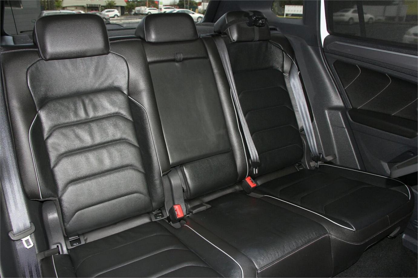 2018 Volkswagen Tiguan Wolfsburg Edition-3