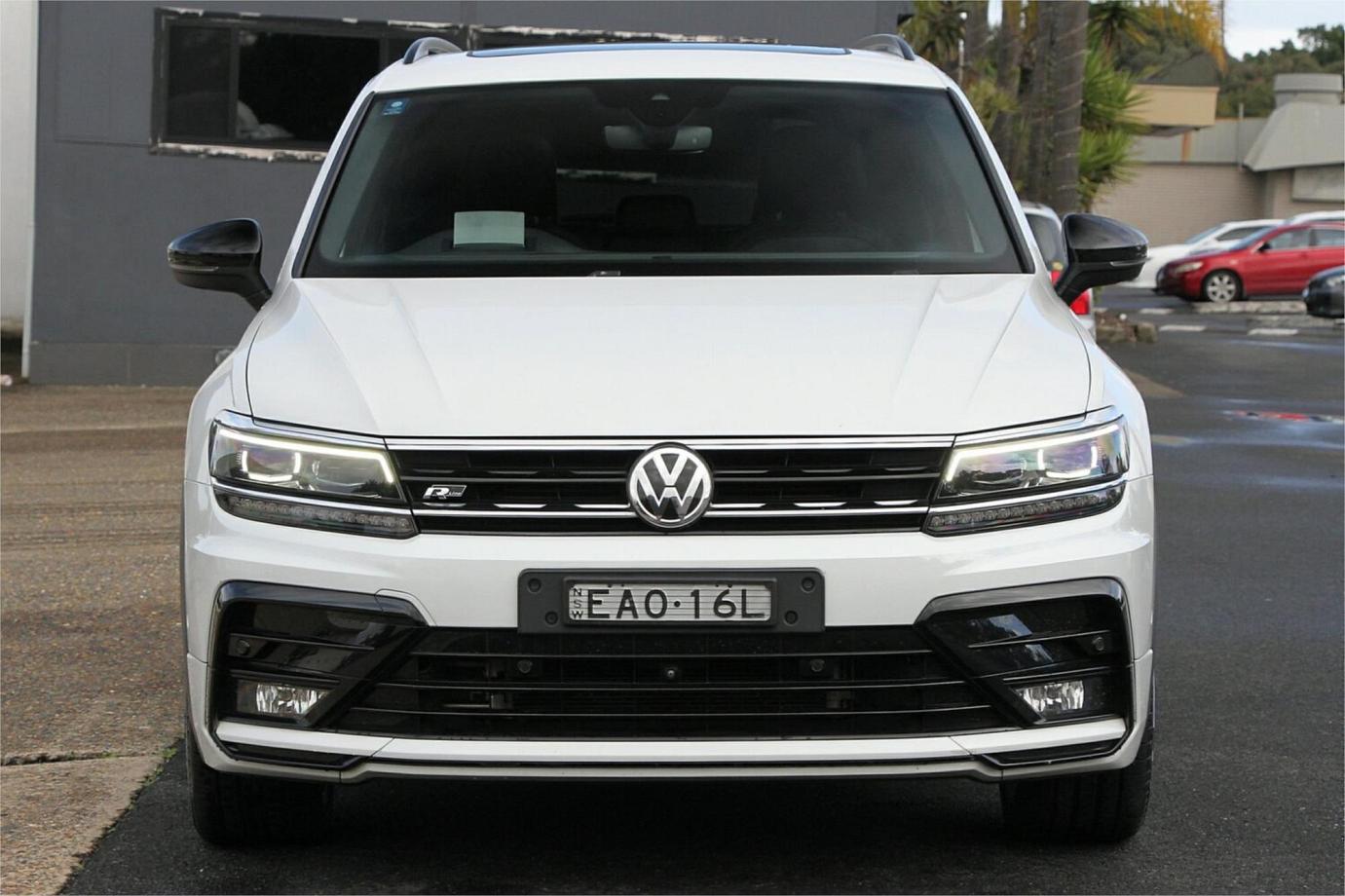 2018 Volkswagen Tiguan Wolfsburg Edition-14