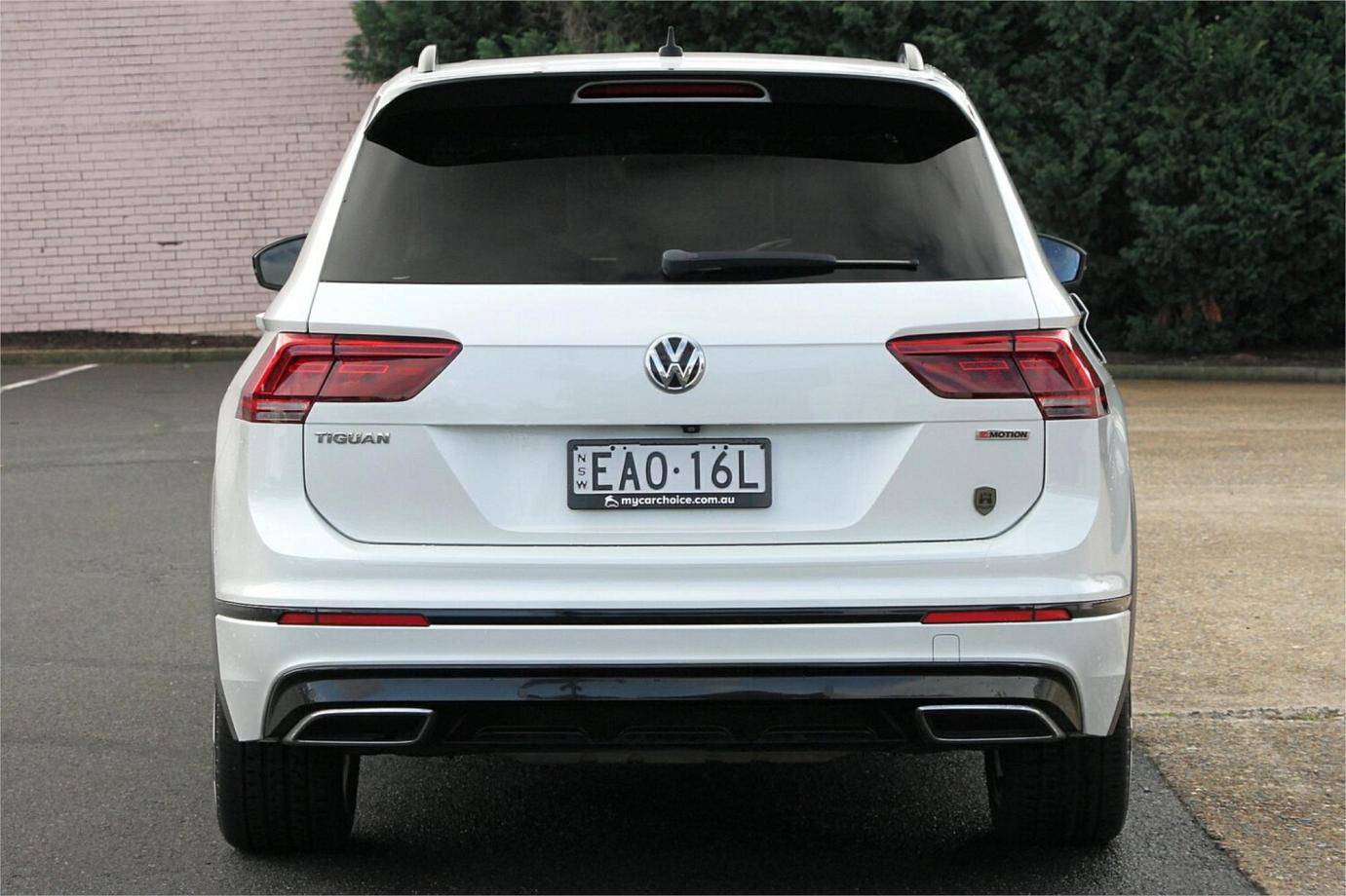 2018 Volkswagen Tiguan Wolfsburg Edition-15