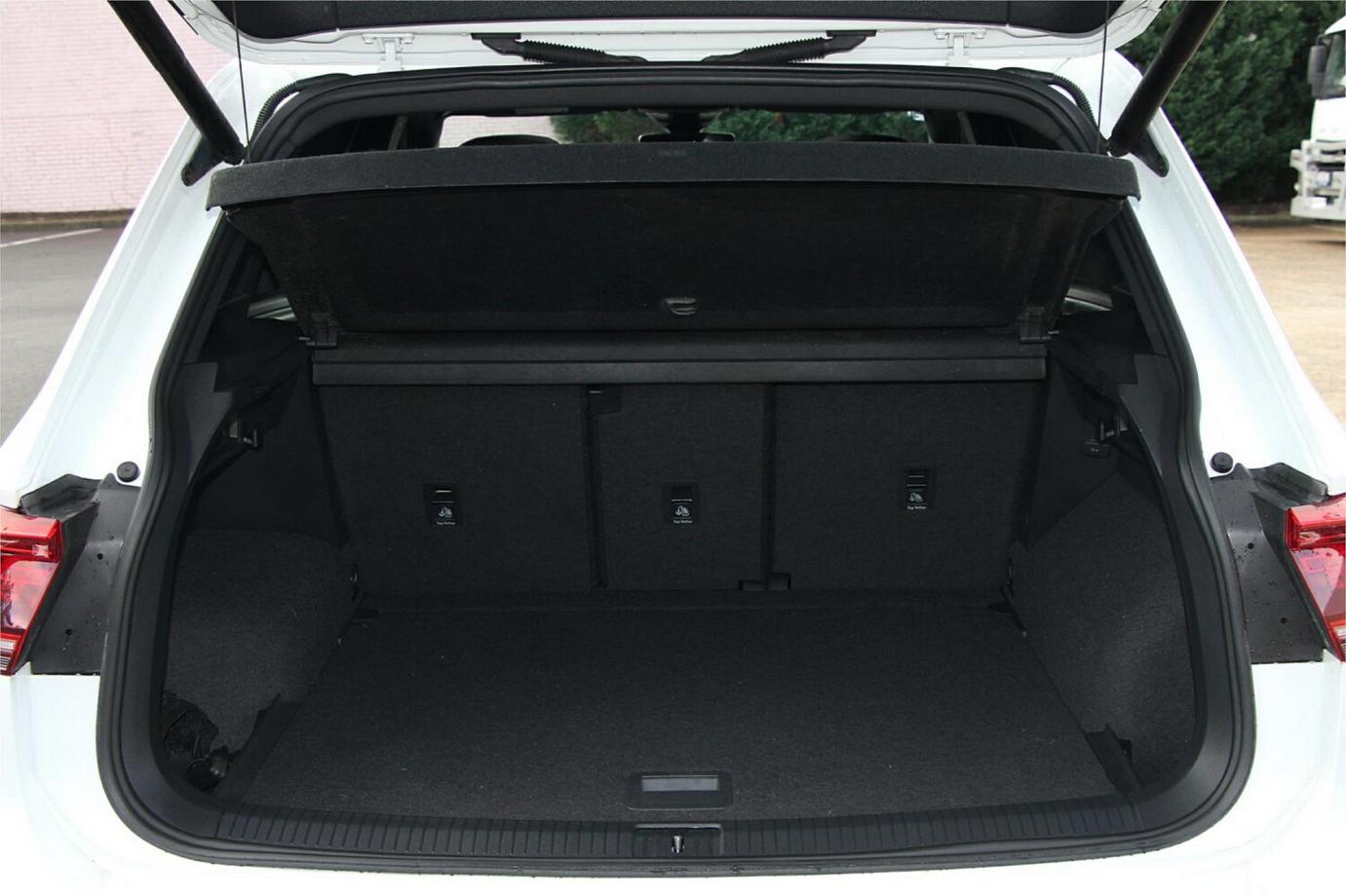 2018 Volkswagen Tiguan Wolfsburg Edition-16