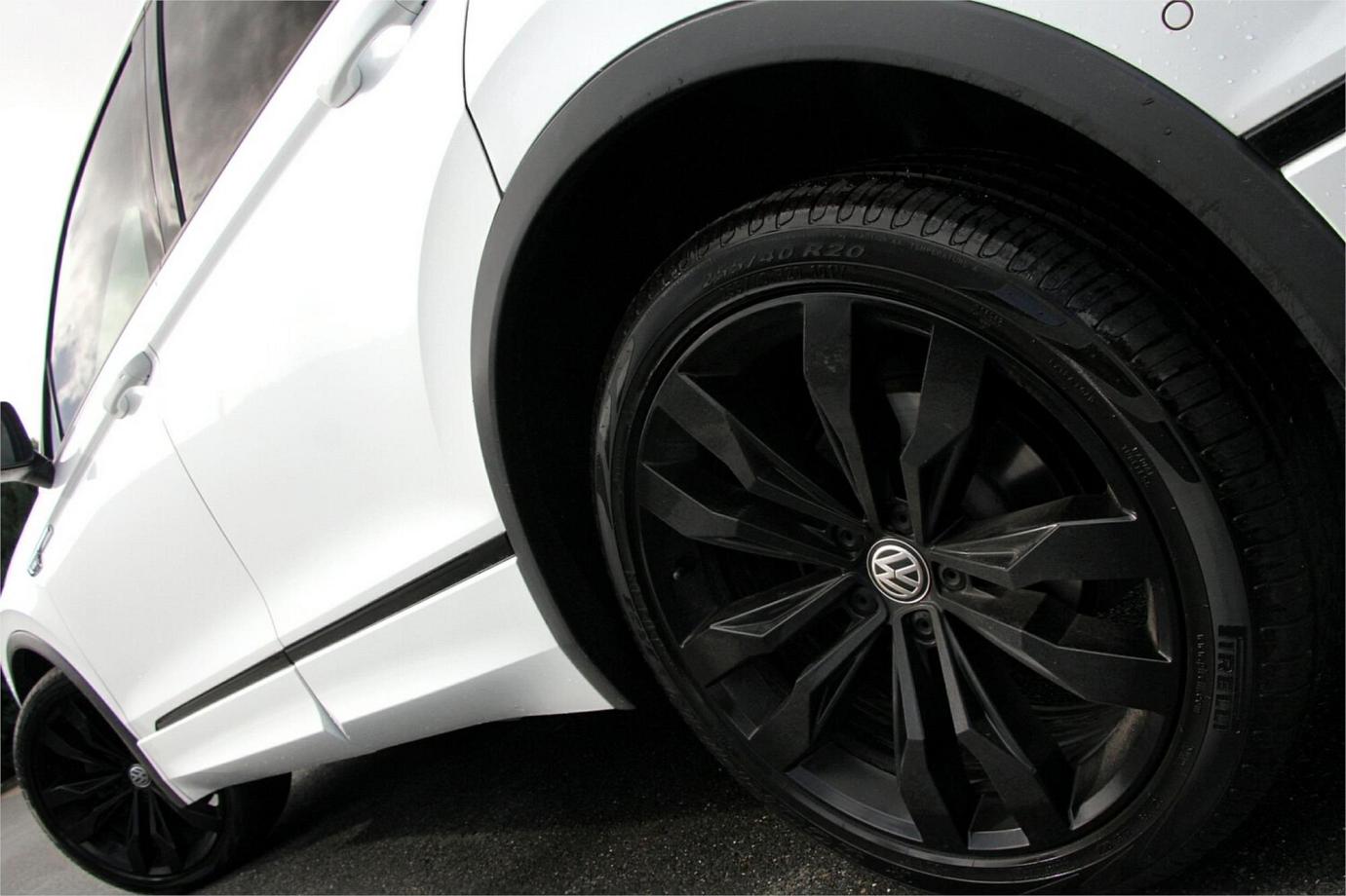 2018 Volkswagen Tiguan Wolfsburg Edition-20