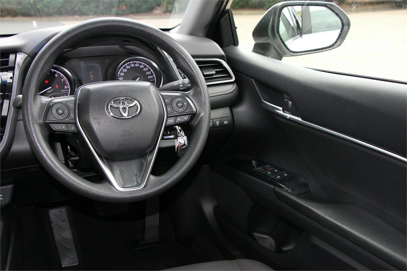 2019 Toyota Camry Ascent-22
