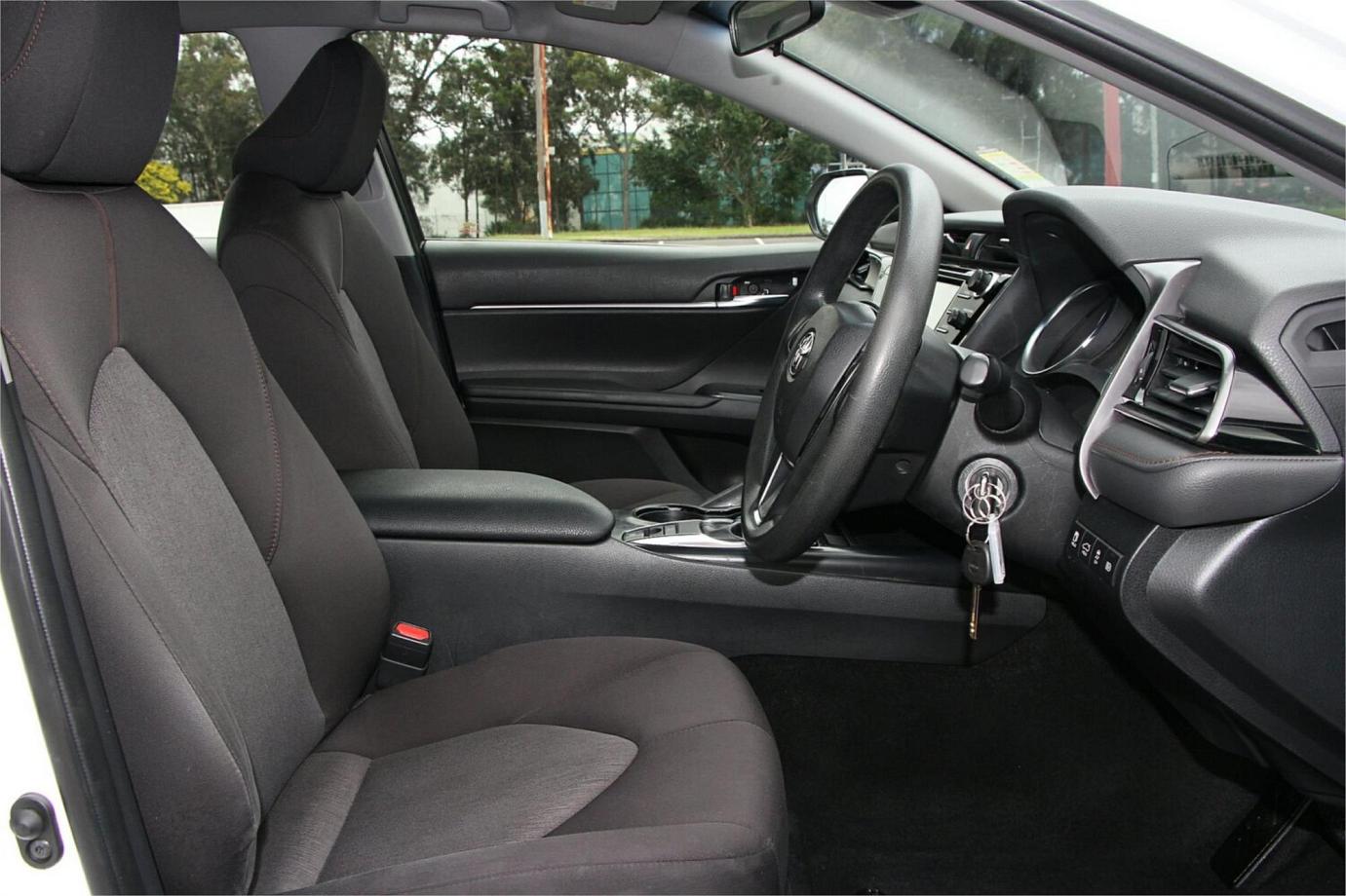 2019 Toyota Camry Ascent-24