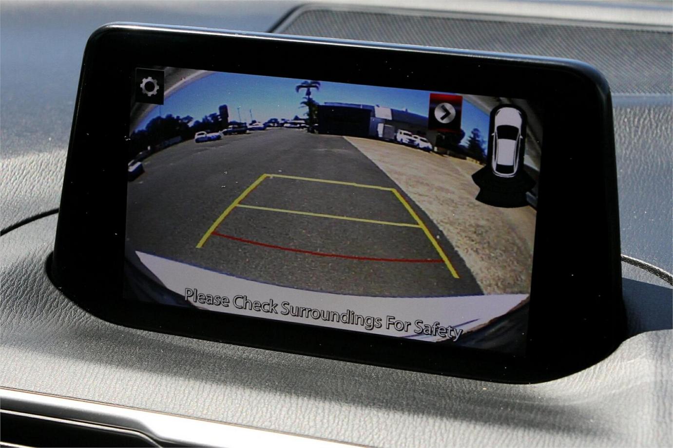 2018 Mazda 3 Neo Sport-5