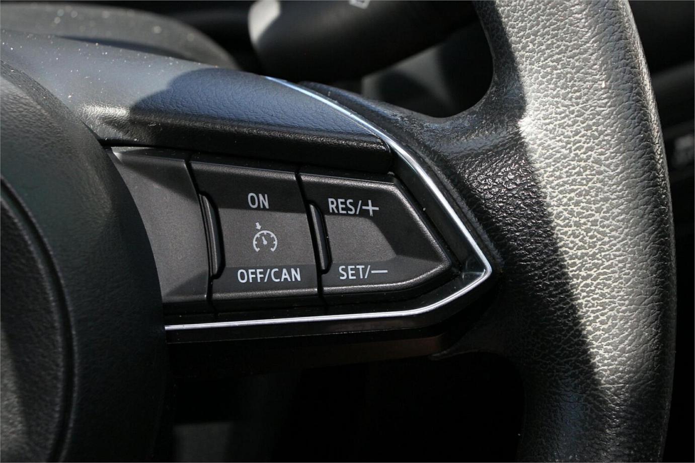 2018 Mazda 3 Neo Sport-9