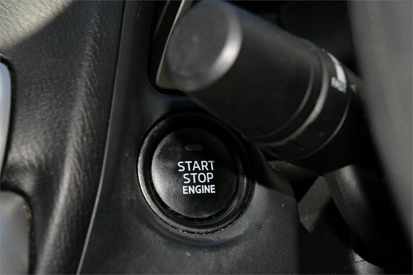 2018 Mazda 3 Neo Sport-11