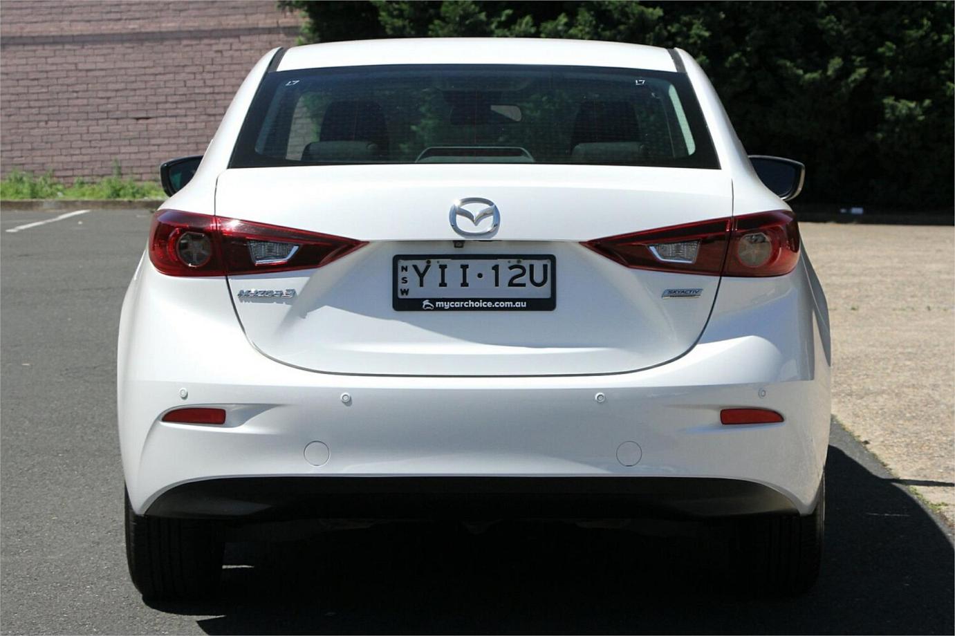 2018 Mazda 3 Neo Sport-15