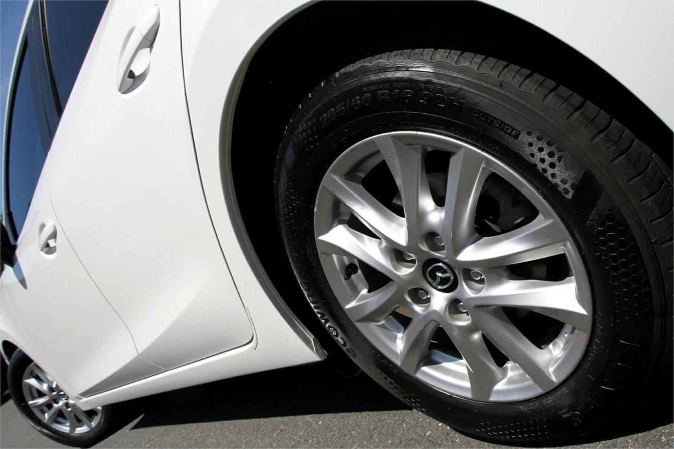 2018 Mazda 3 Neo Sport-20