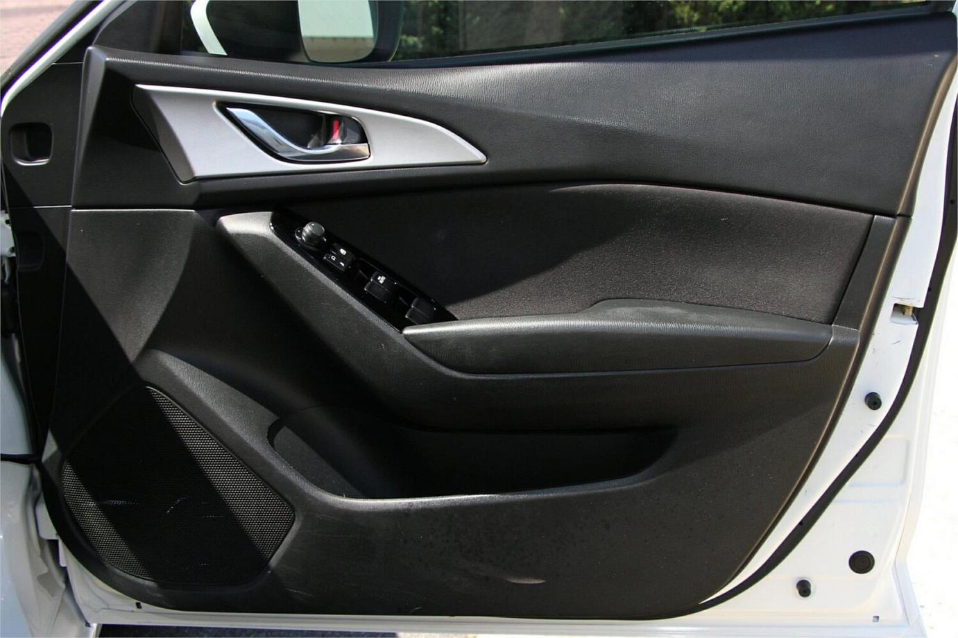 2018 Mazda 3 Neo Sport-21